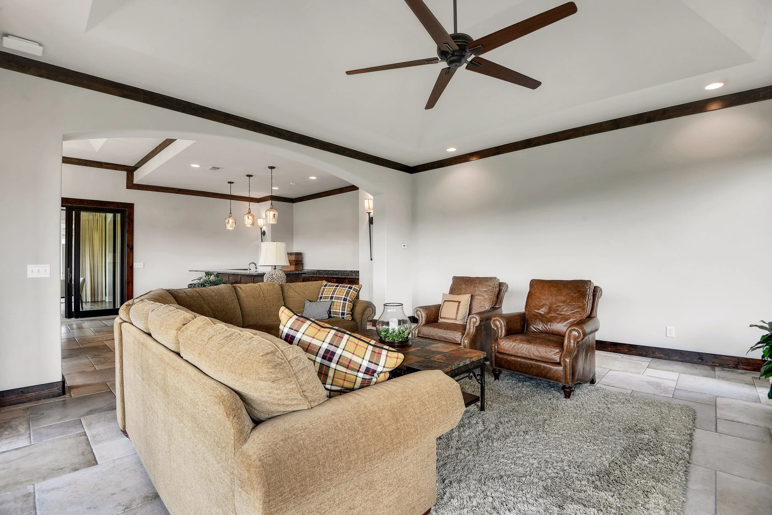 Garnet_KoehlerBuildingCo__16513Bluejacket__0042.jpg
