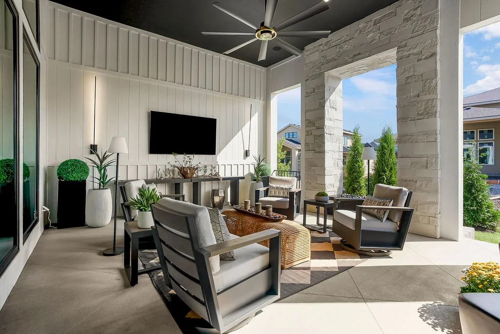 17605KNOXST56.jpg