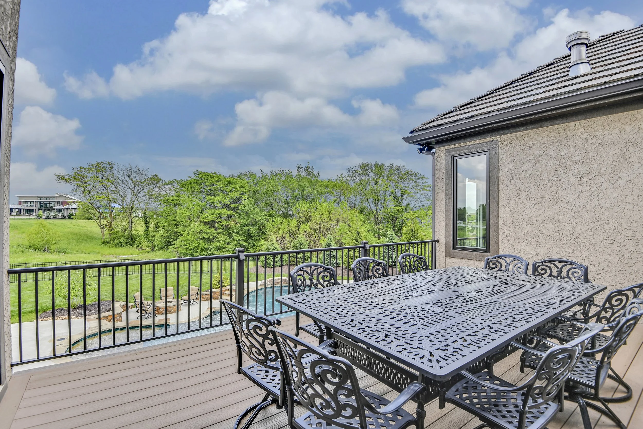 Garnet_KoehlerBuildingCo__16513Bluejacket__0087.jpg