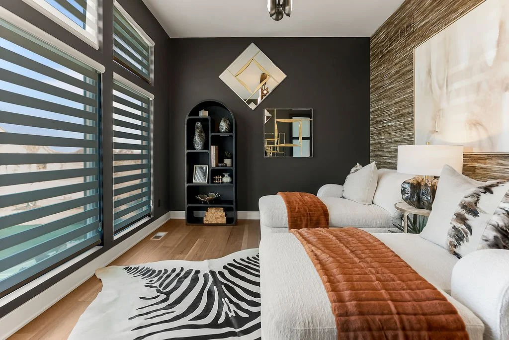 17605KNOXST05.jpg