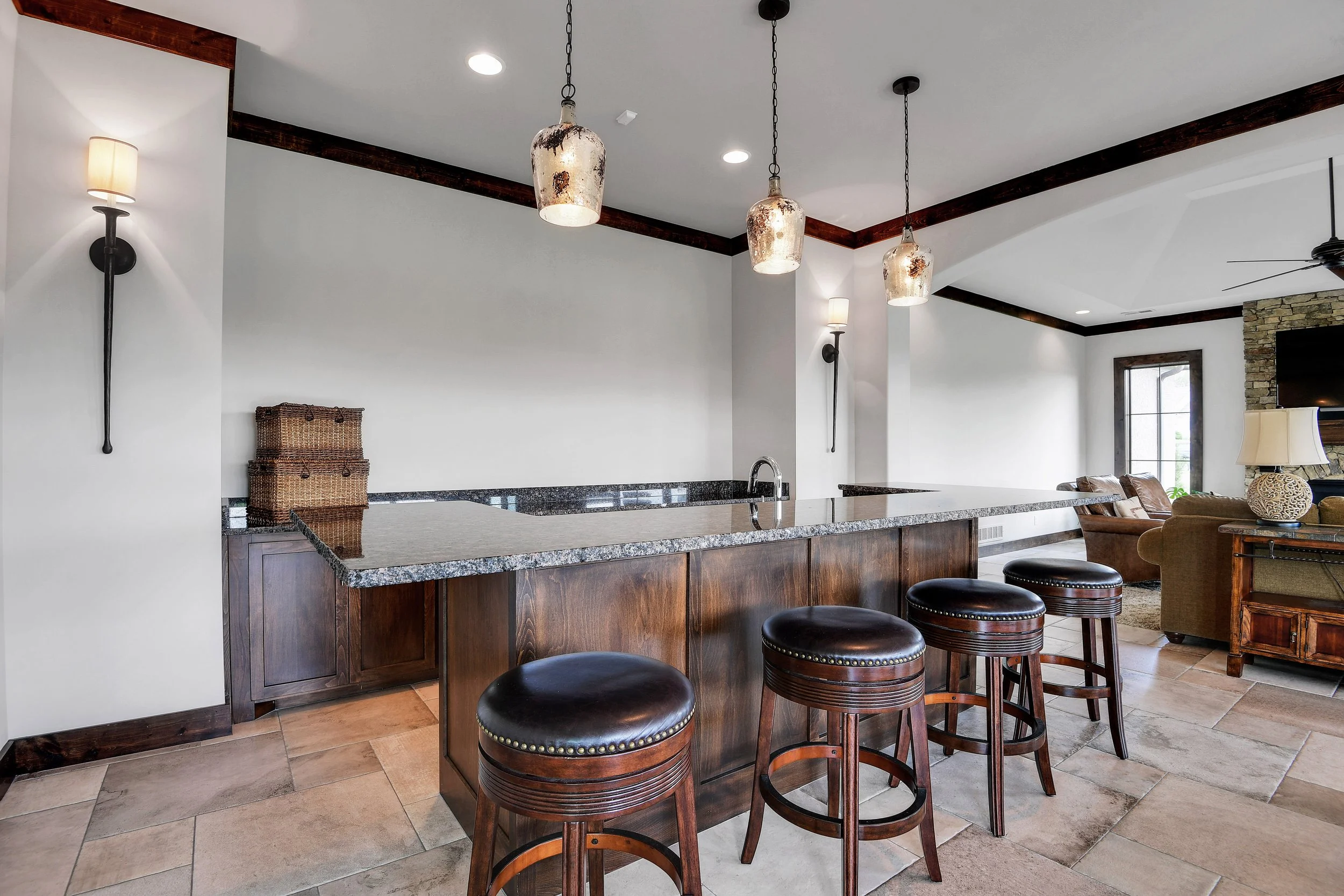 Garnet_KoehlerBuildingCo__16513Bluejacket__0039.jpg