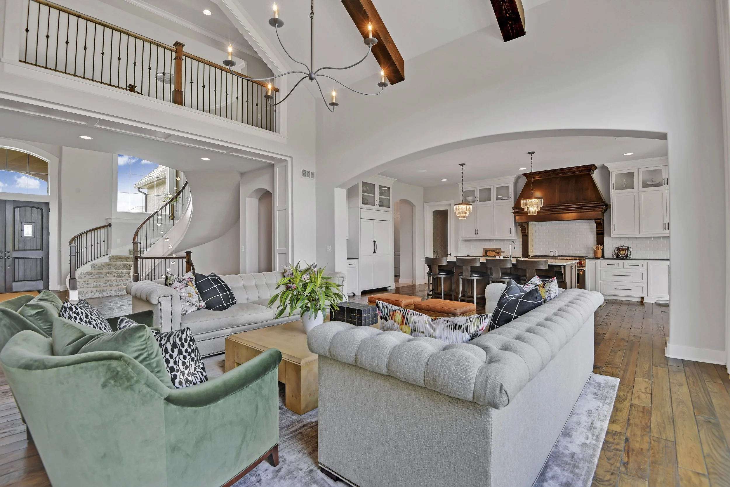 Garnet_KoehlerBuildingCo__16513Bluejacket__0025.jpg
