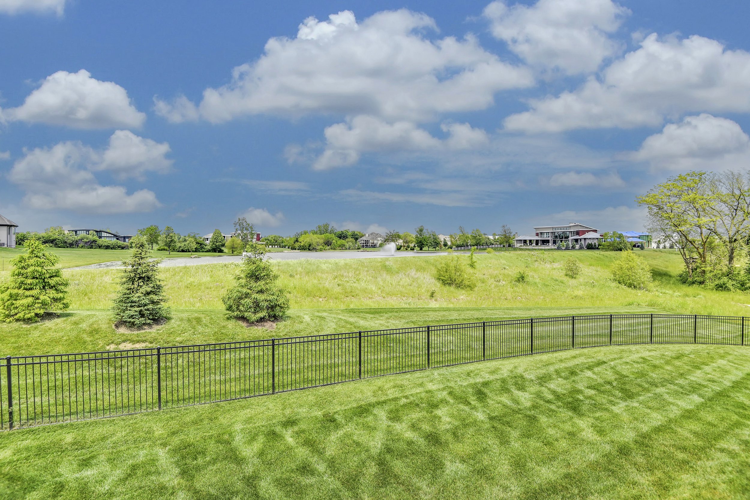 Garnet_KoehlerBuildingCo__16513Bluejacket__0085.jpg