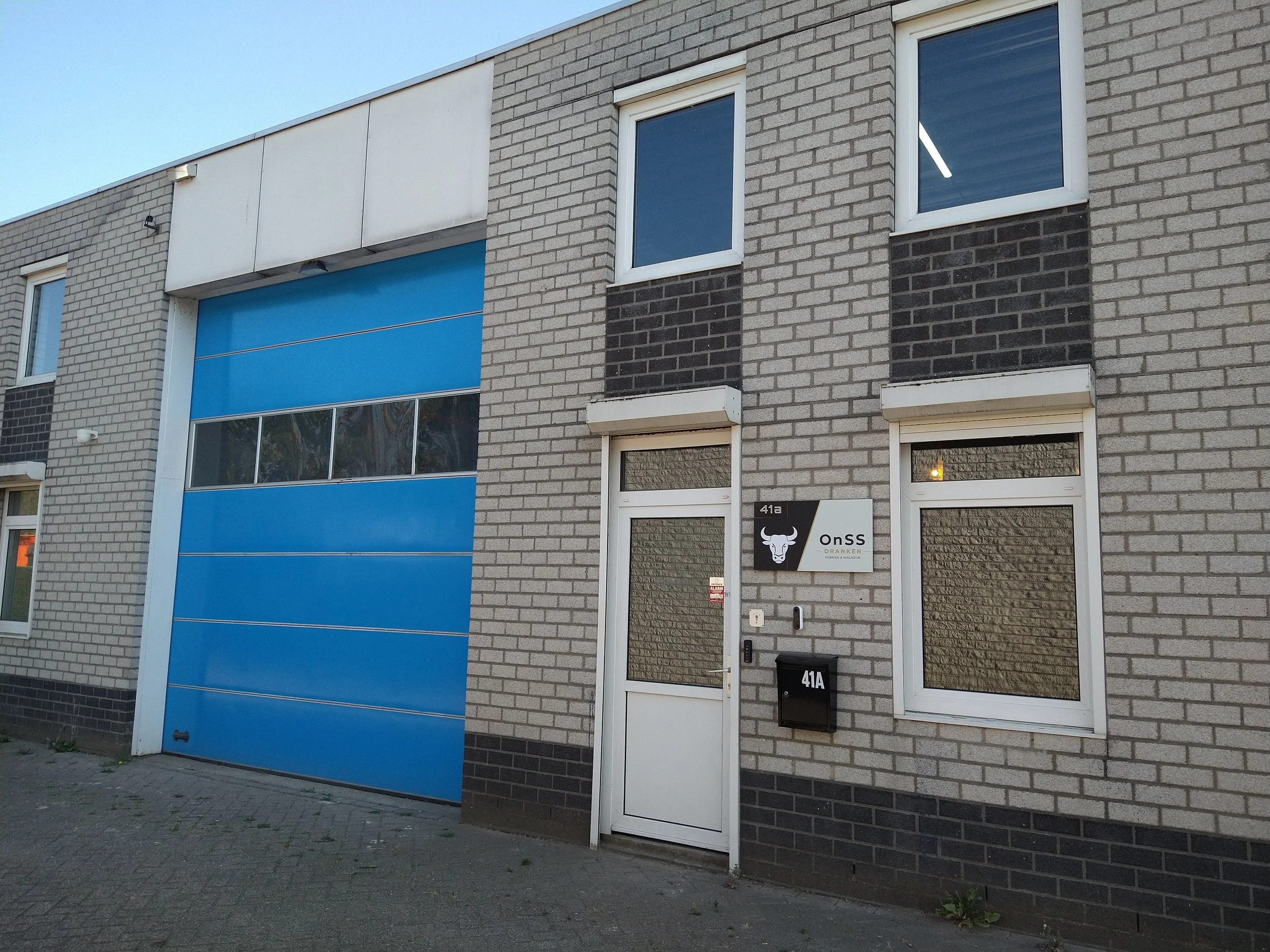 Dommelstraat 41A, Oss, OnSS Dranken