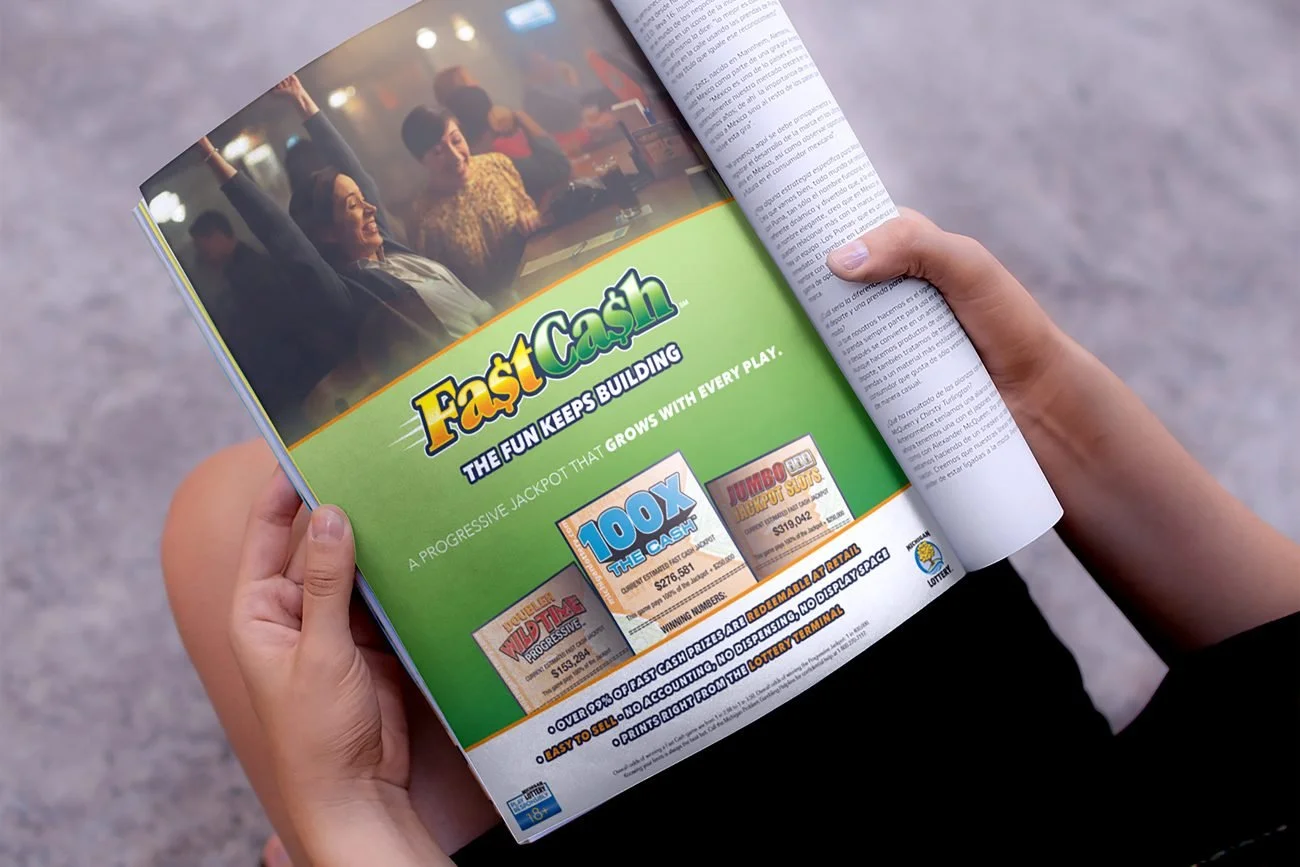 A magazine print ad for Fast Cash. "The fun keeps building. A progressive jackpot that grows with every play."
