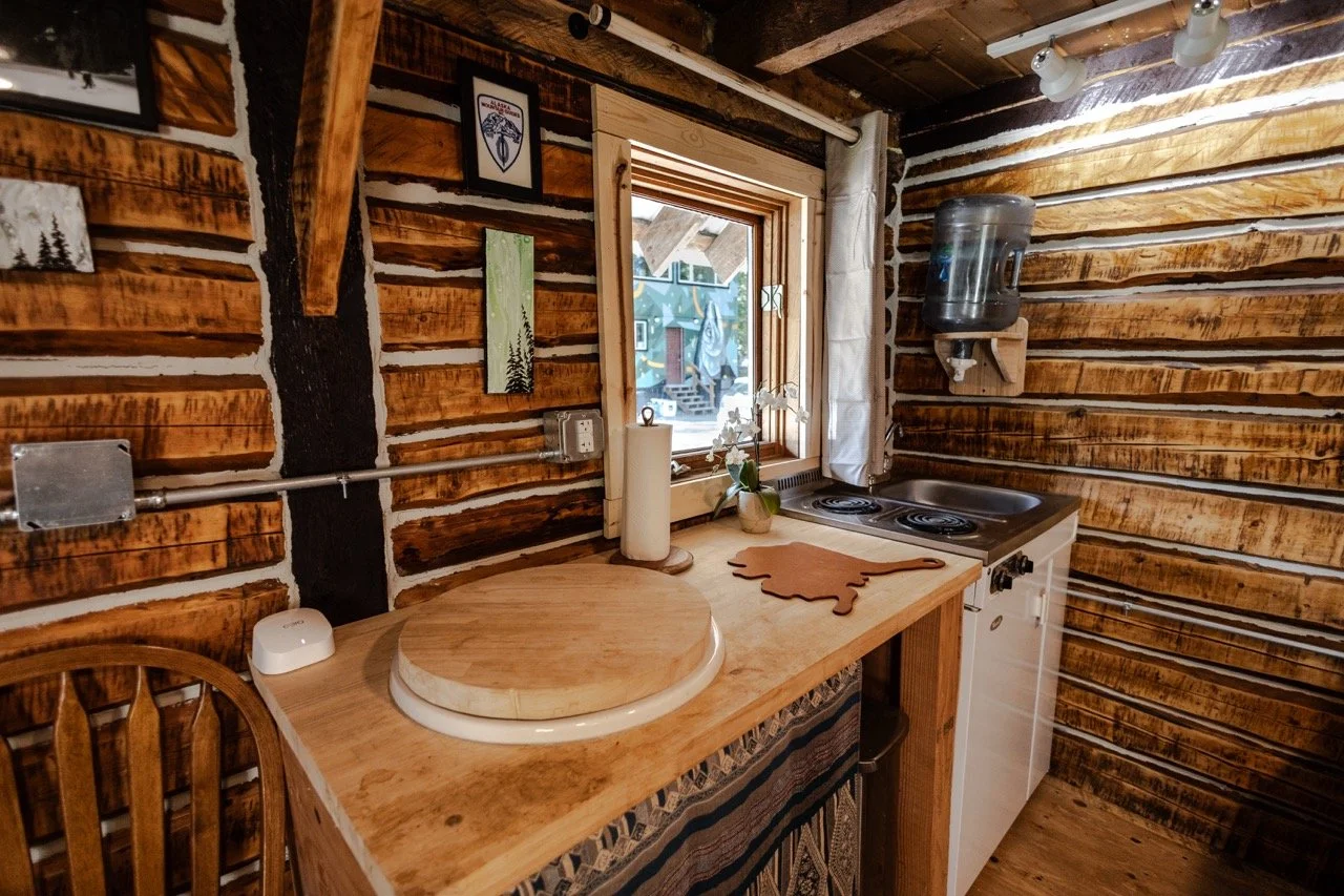 Mannix cabin kitchenette w/stovetop, mini-fridge, electric kettle for coffee & tea, sink with french drain