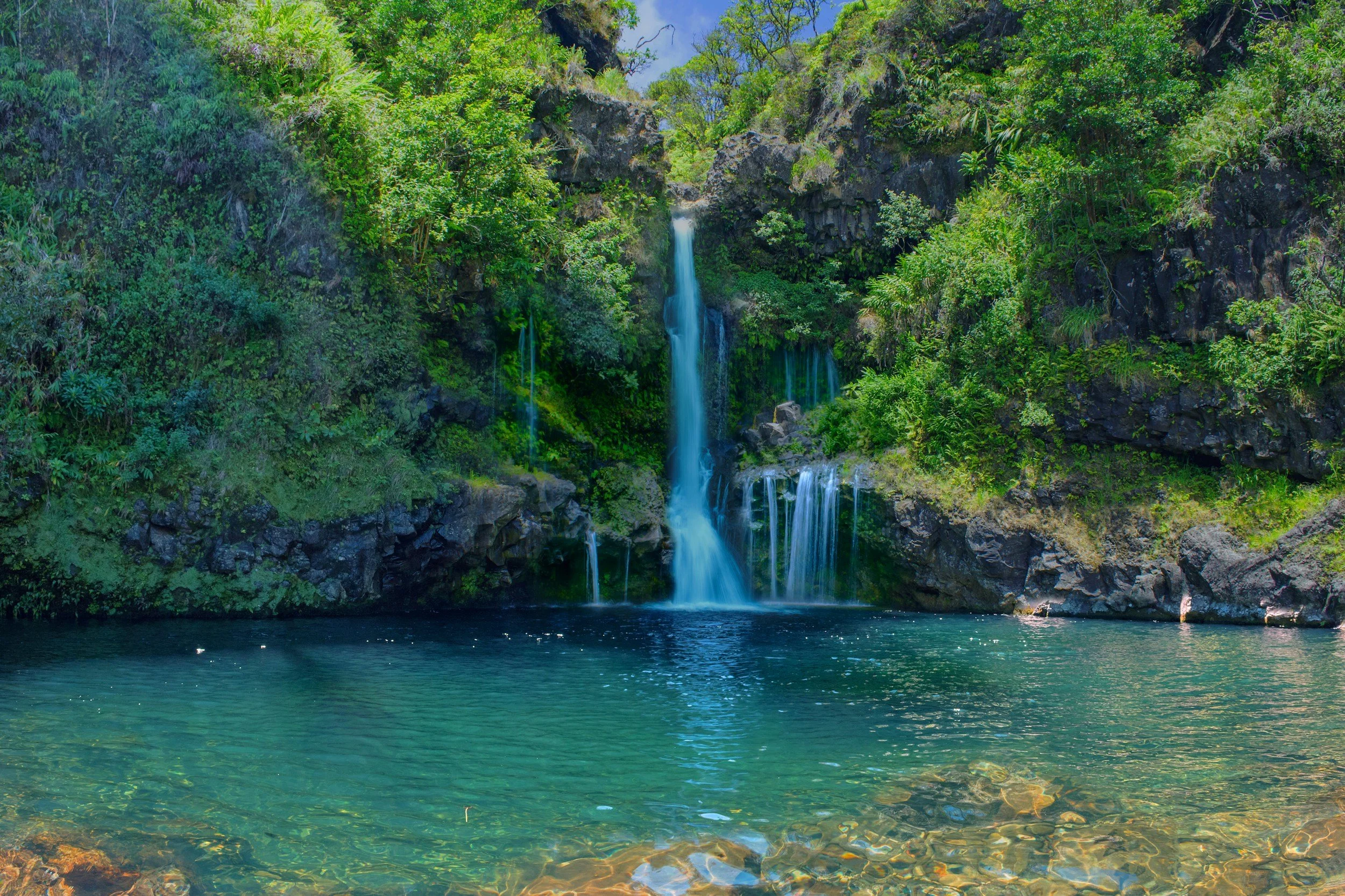 hawaii waterfall