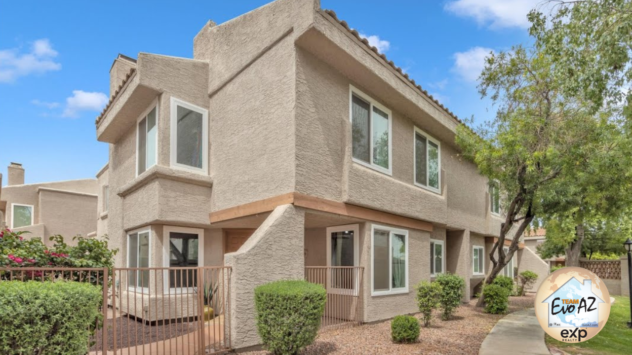Beautiful 3 Bedroom Townhome with 2 Car Garage
