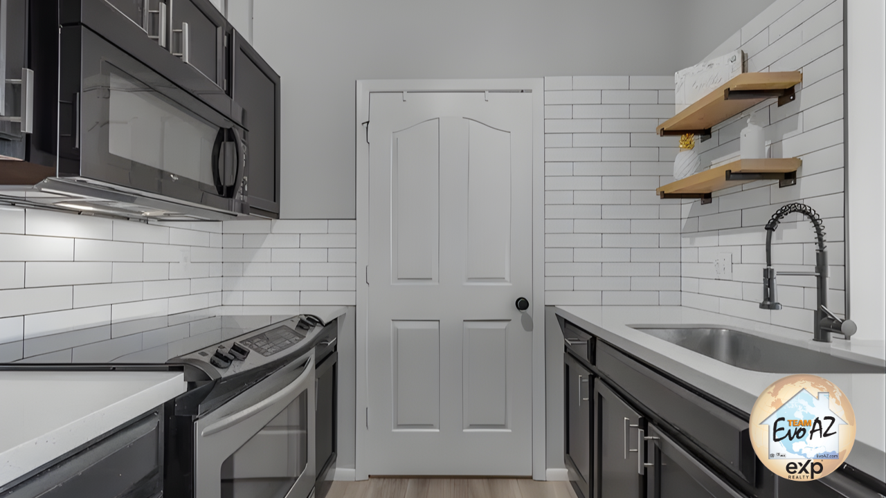 Stunning Fully Remodeled Lakeside Condo