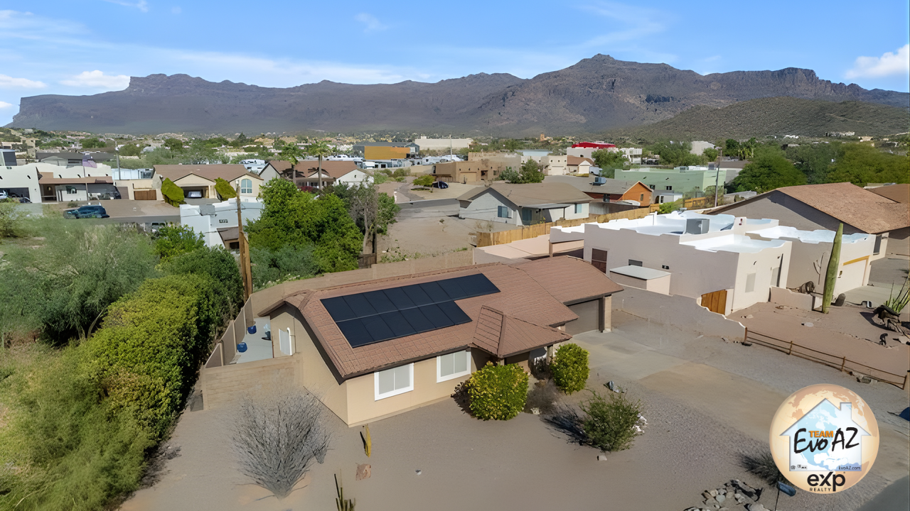 A Home of Luck and Prosperity in the Shadow of the Mountains!