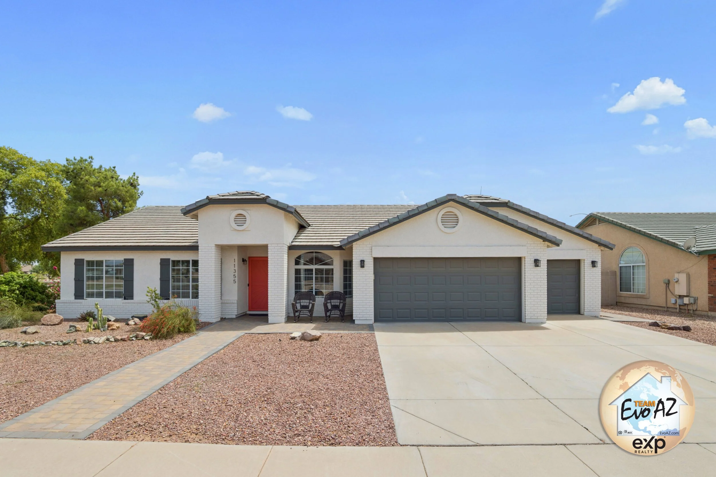 Mesa AZ Home for Sale with Resort-Style Pool, Expansive Lot and No HOA