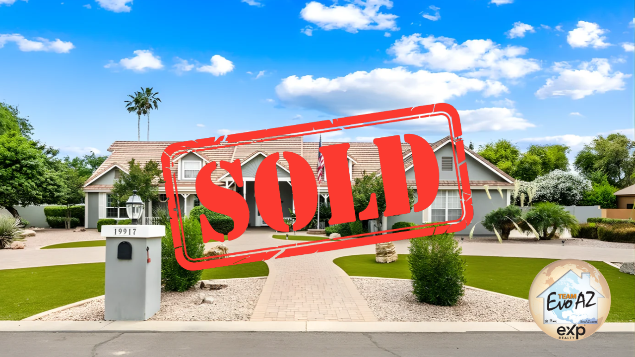 Front exterior of Queen Creek AZ luxury home in Circle G at Queen Creek
