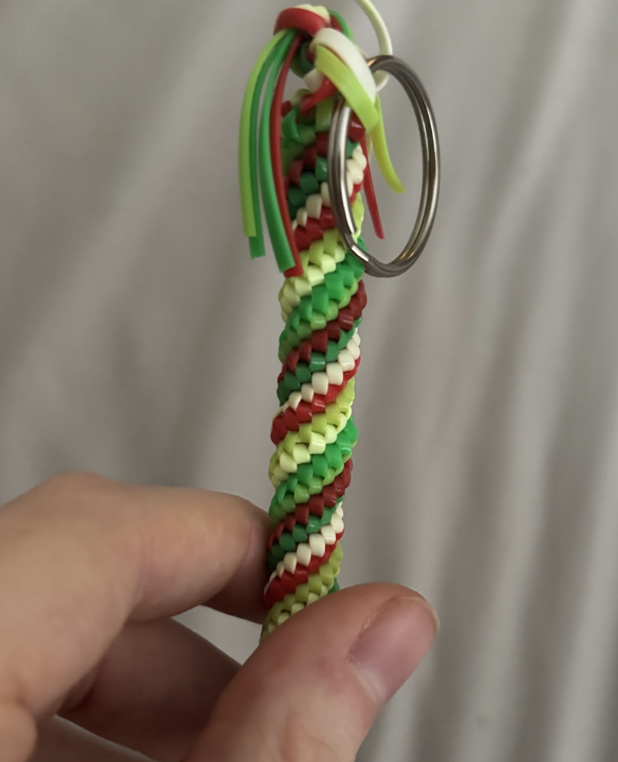 Plastic Lacing Keychain (Hard Difficulty, 4 colors)
