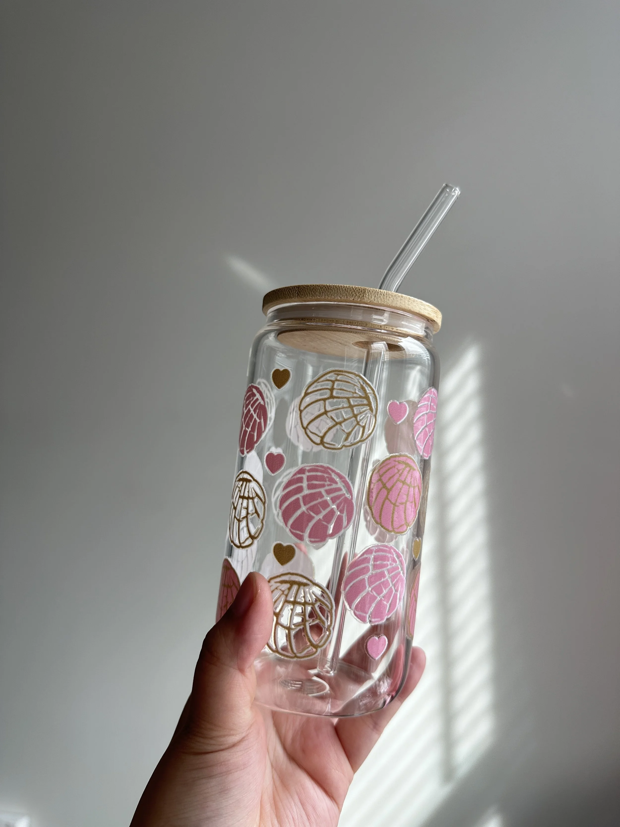 Concha Glass Cup with Bamboo Lid
