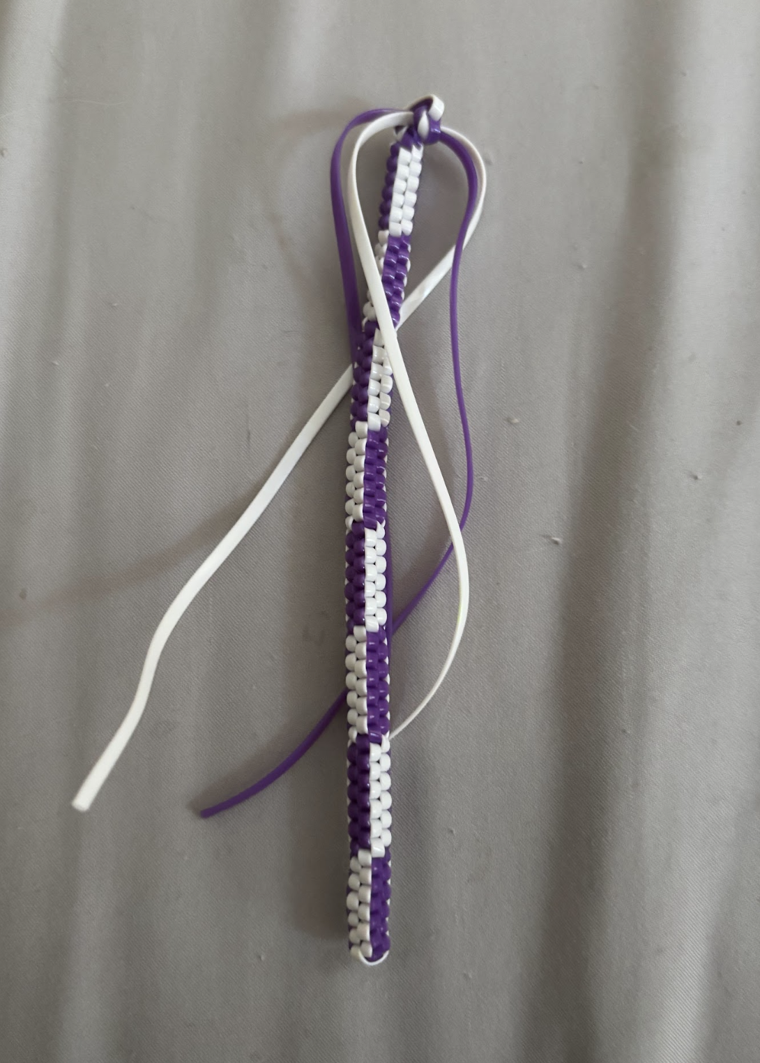 Plastic Lacing Keychain (Easy Difficulty, 2 colors)