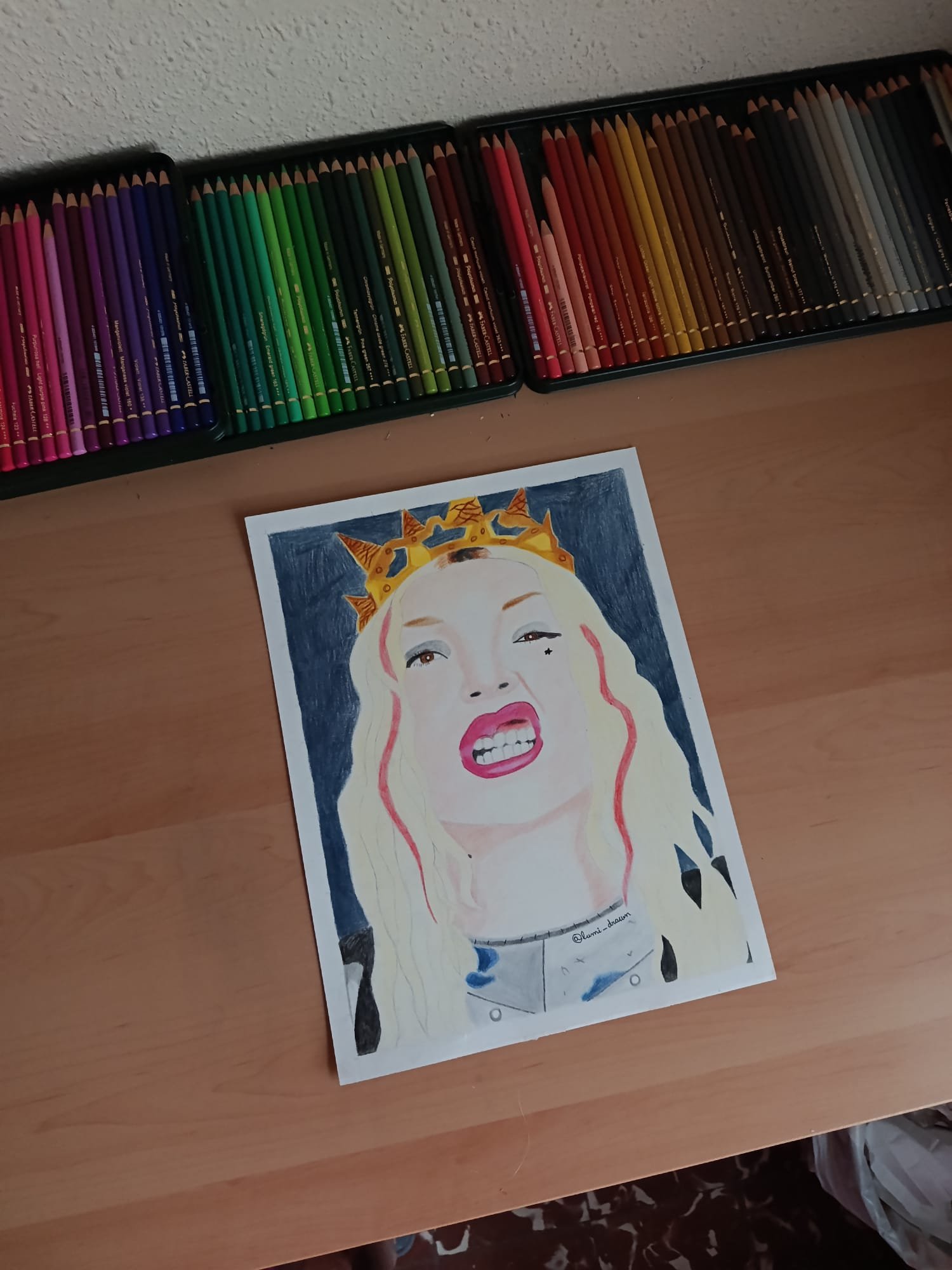 Retrato de Ava Max.jpeg