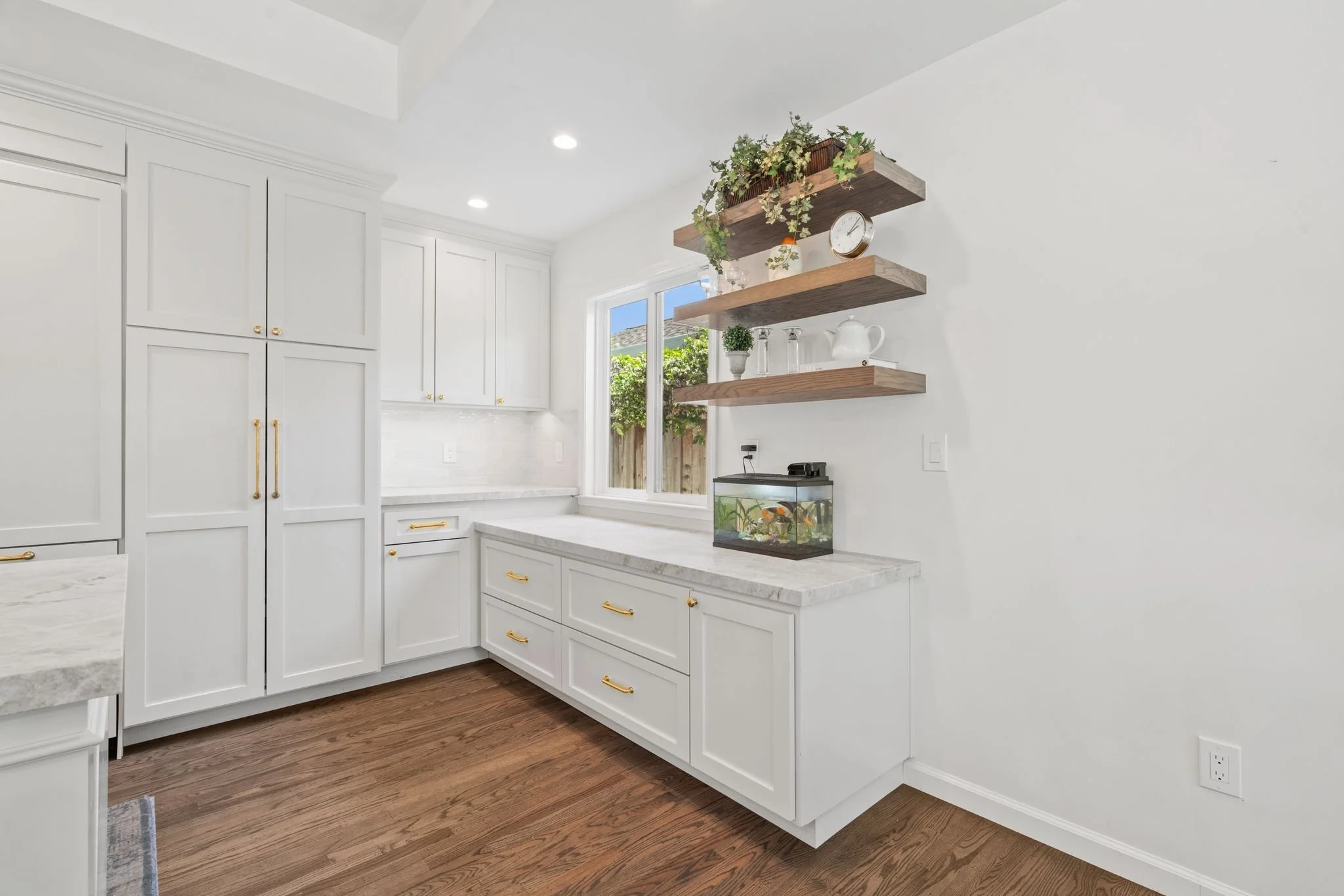 1253 Redcliff Dr-Photo-24.jpg