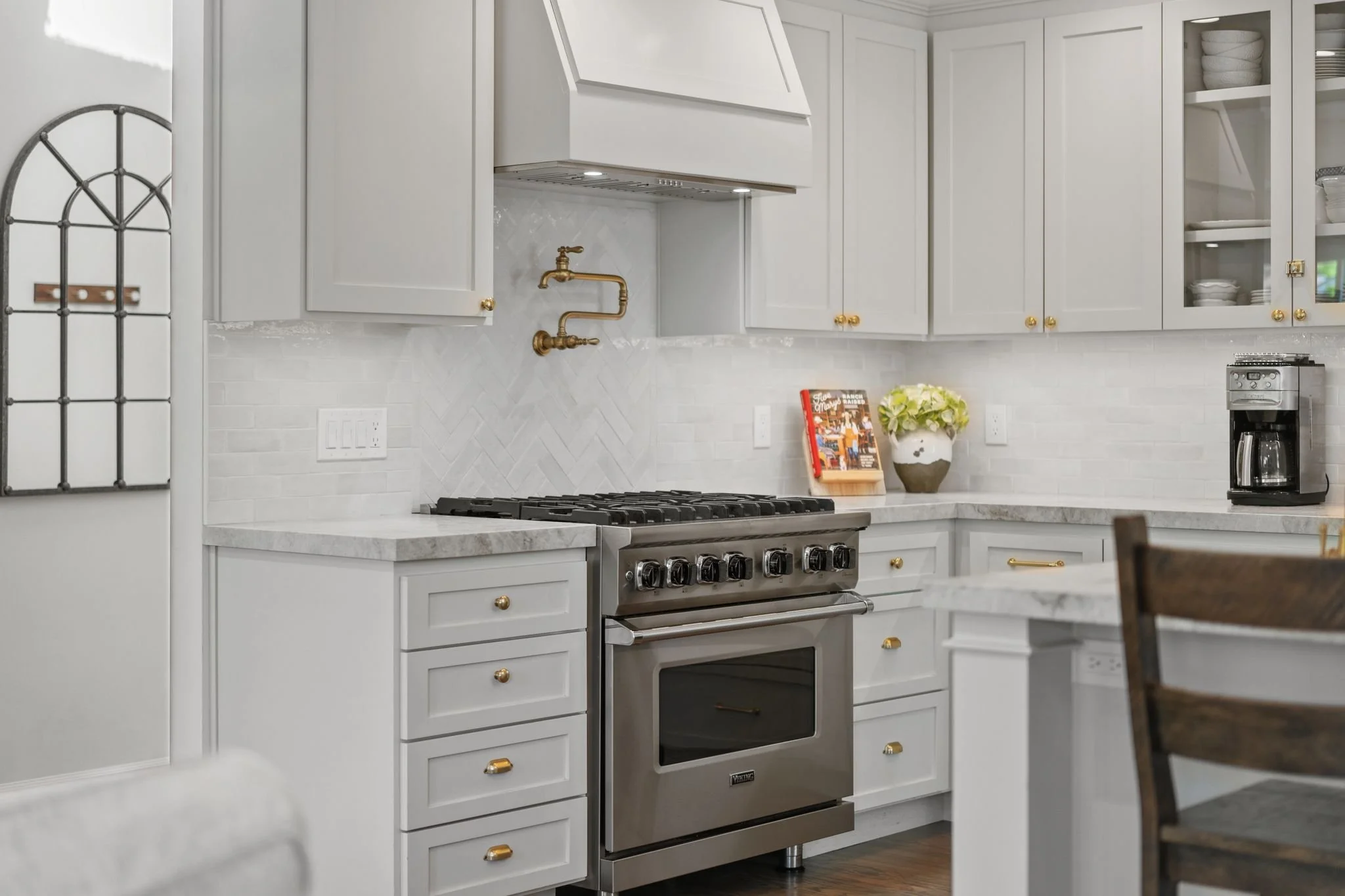 1253 Redcliff Dr-Photo-18.jpg