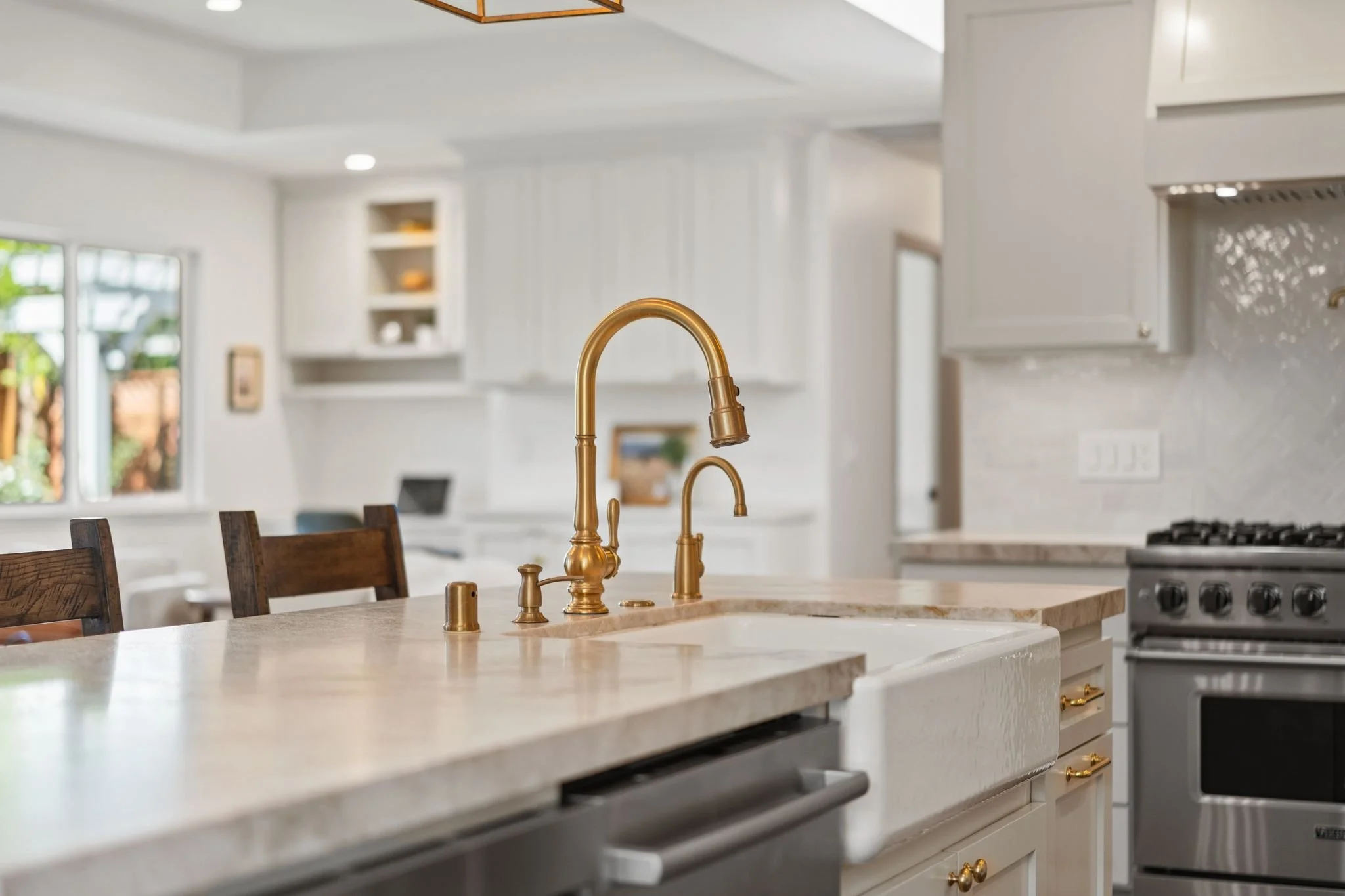 1253 Redcliff Dr-Photo-17.jpg