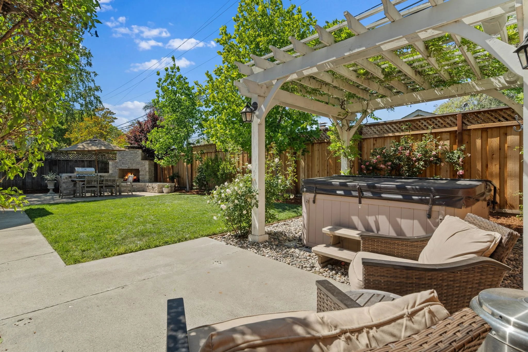 1253 Redcliff Dr-Photo-49.jpg