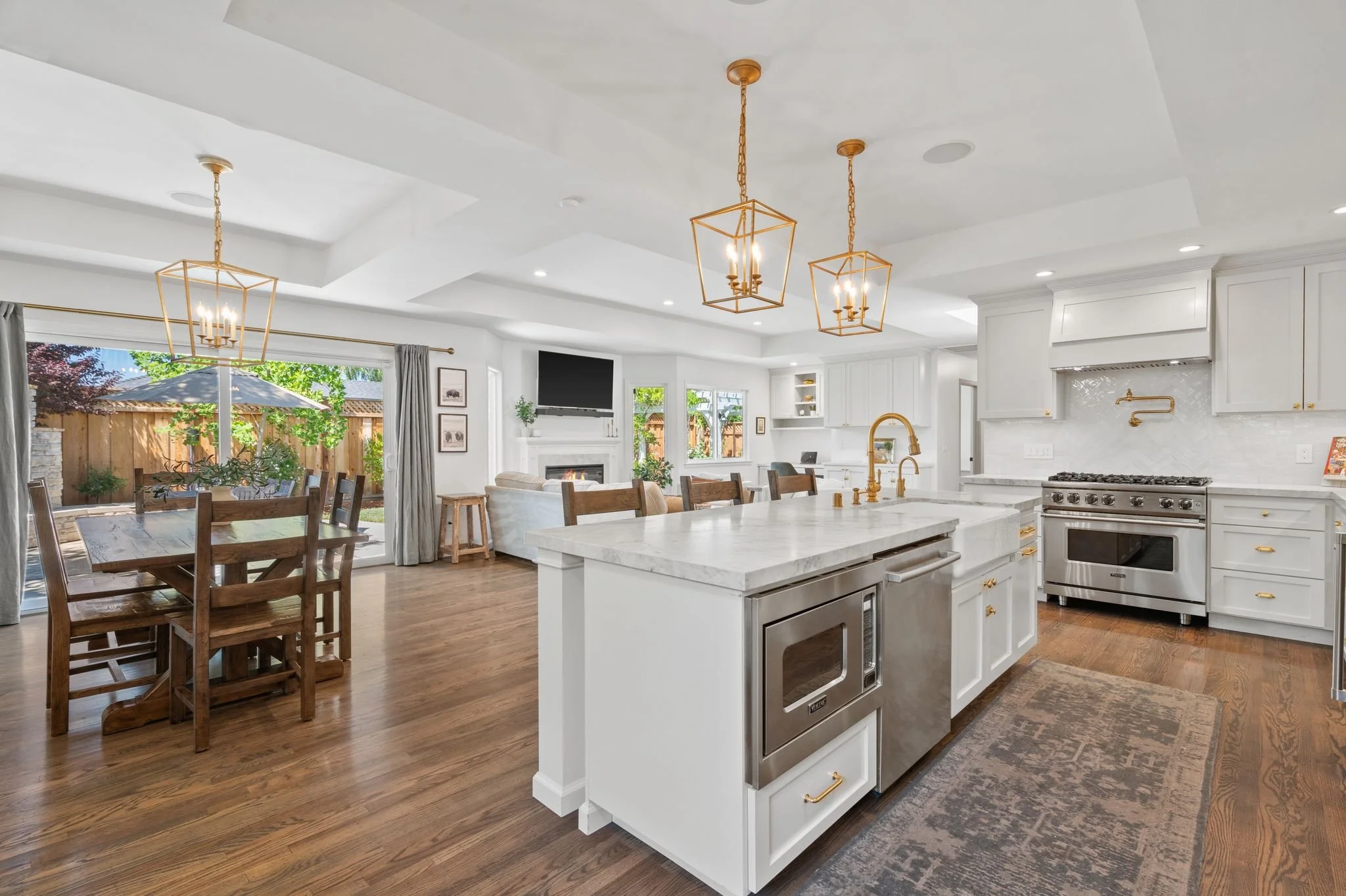 1253 Redcliff Dr-Photo-22.jpg