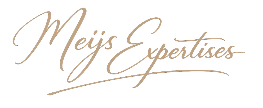 Een logo met de tekst 'Meijs Expertsises' geschreven in sierlijke bruingekleurde letters.