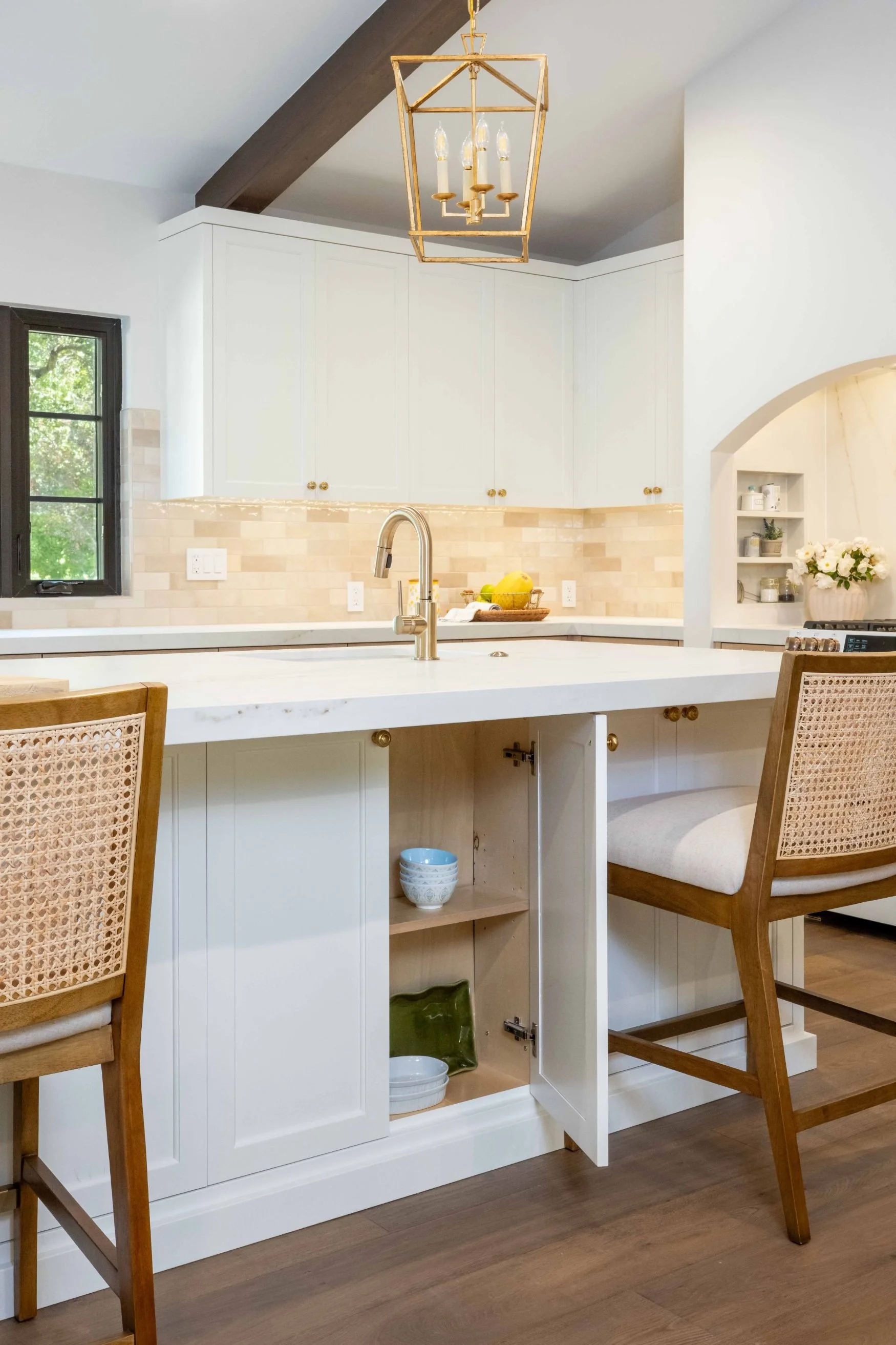 briones-moraga-traditional-renovation-01.jpeg
