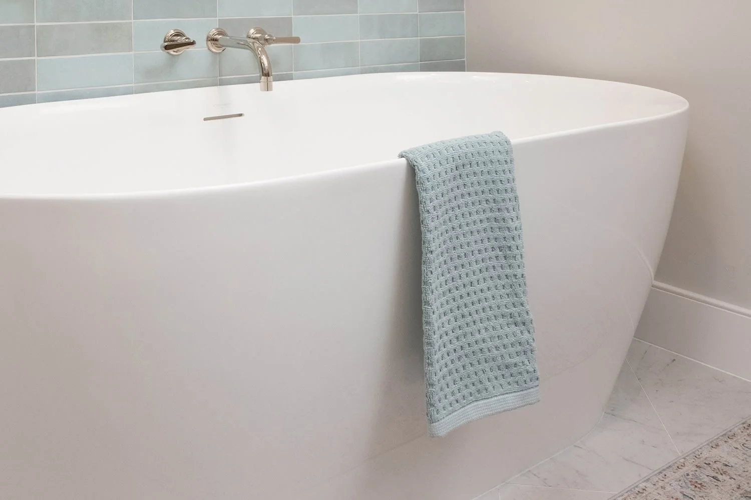 Bathroom Finishes That Won't Go Out of Style