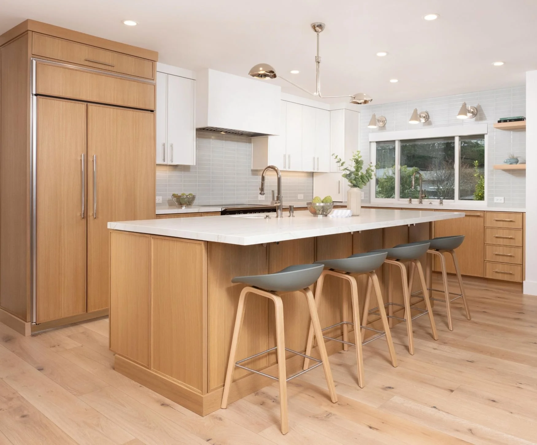 meadowview-modern-renovation-01.jpeg