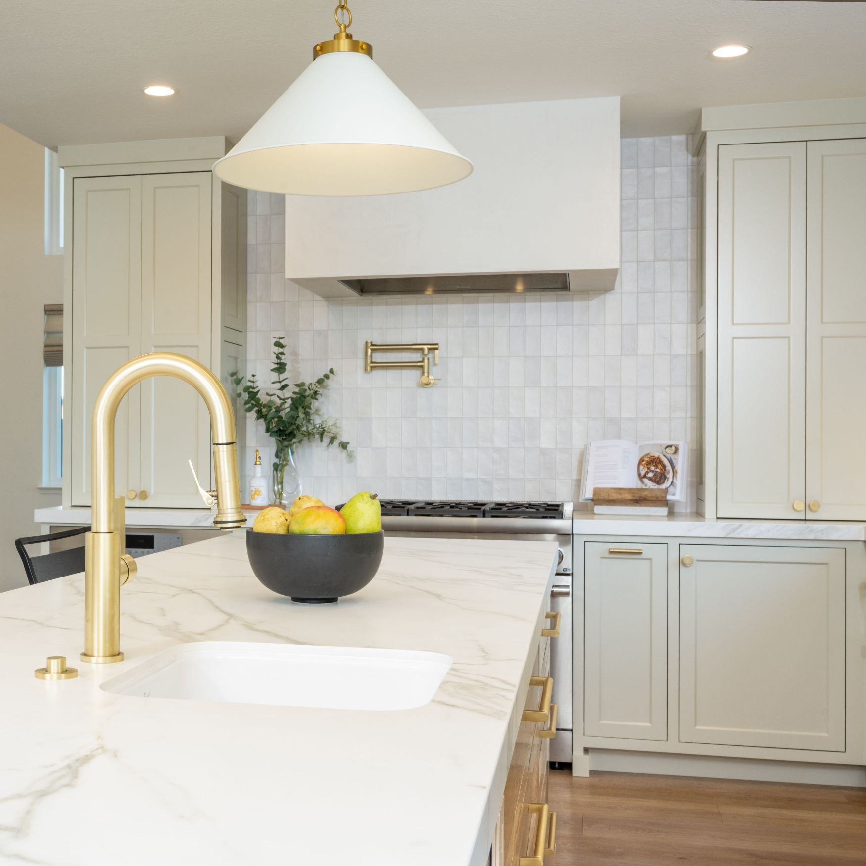 moraga-transitional-home-renovation-bellhurst-03.jpeg