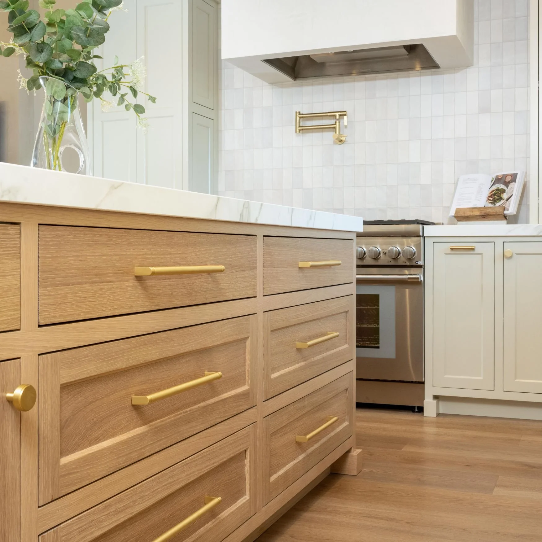moraga-transitional-home-renovation-bellhurst-06.jpeg