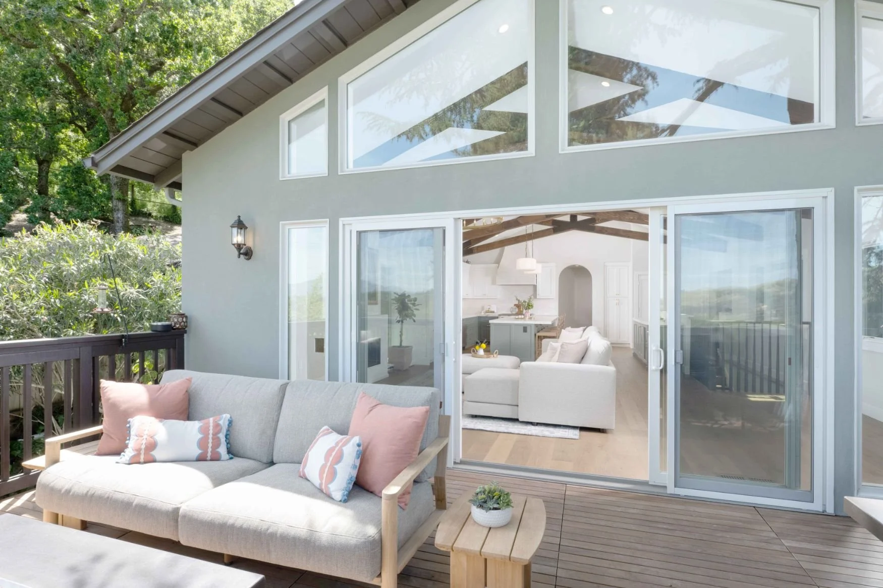 lafayette-renovation-with-deck-addition-oak-01.jpeg