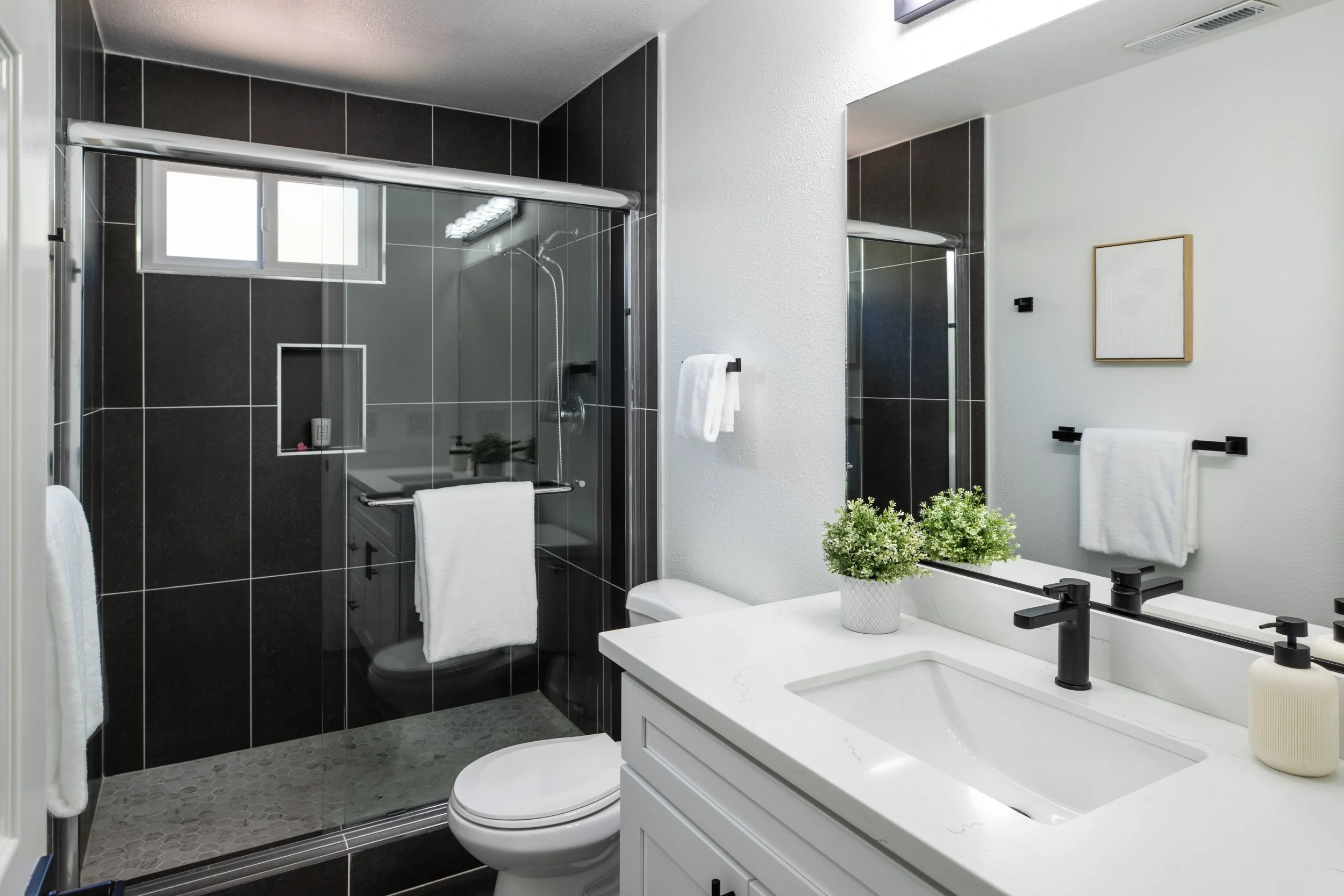 15-Kingston_Matt_Anello-8756-MLS.jpg