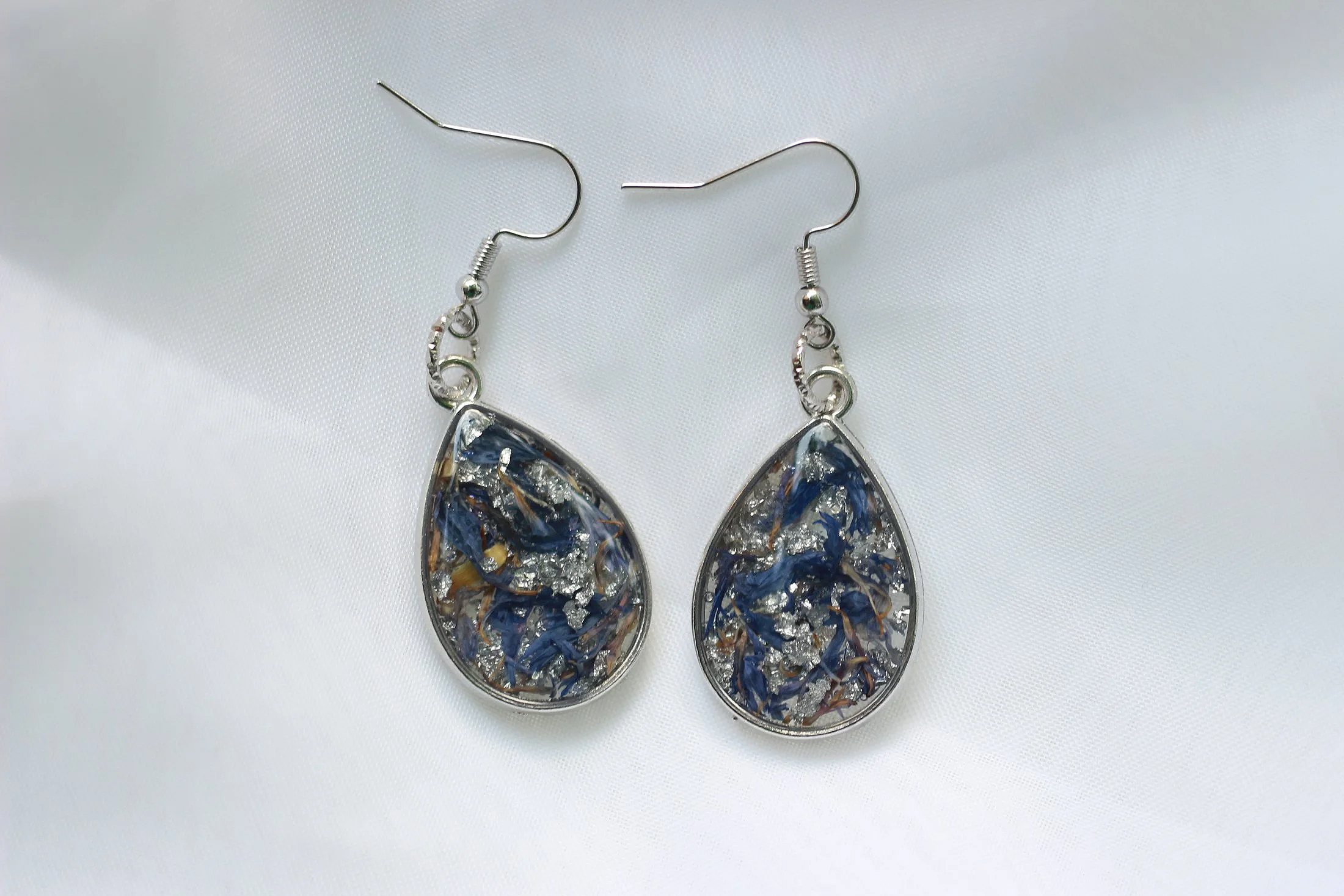 Indigo Petal (Silver)