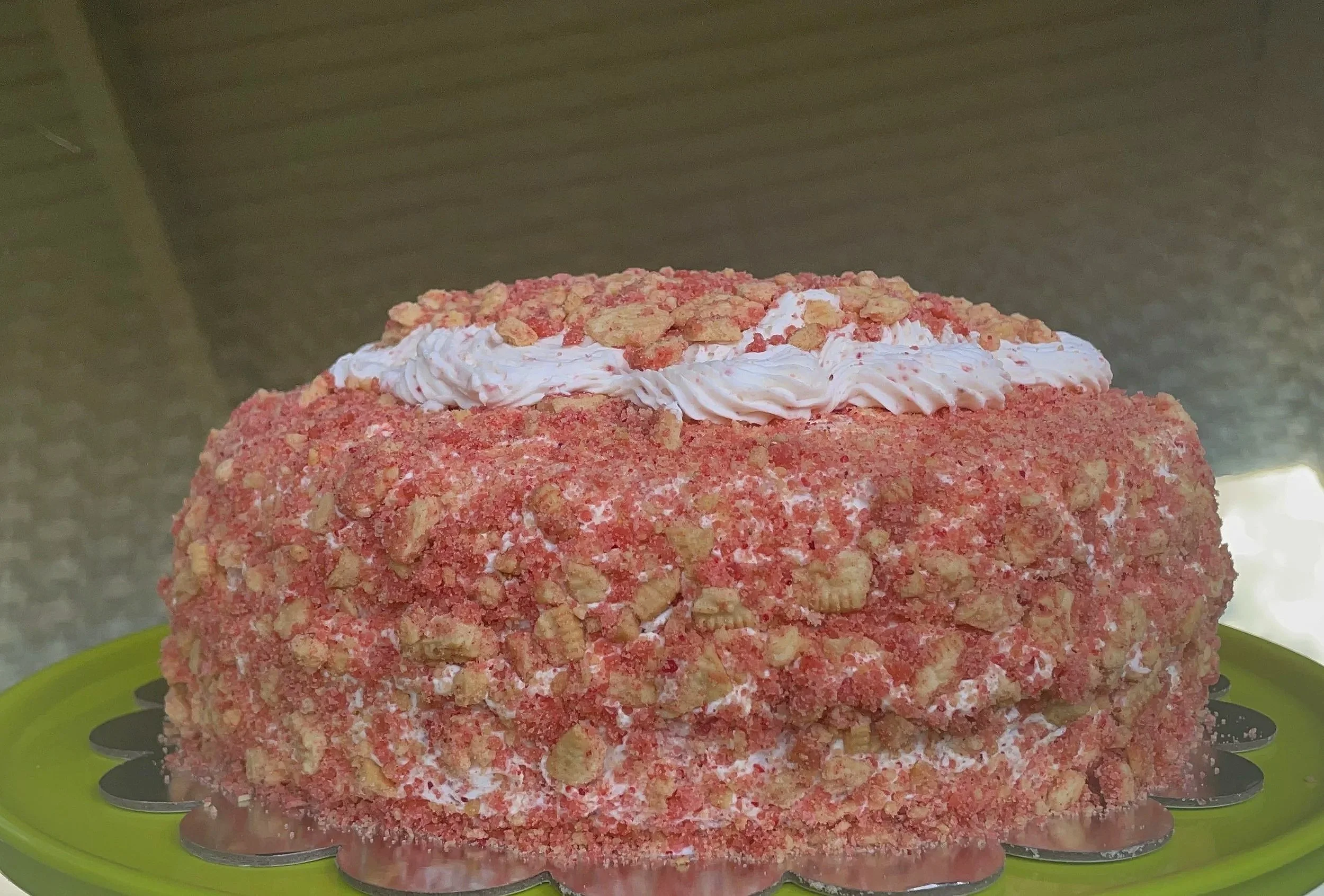 Strawberry+Crunch+Cake%2C+Decorated+%282%29.jpg