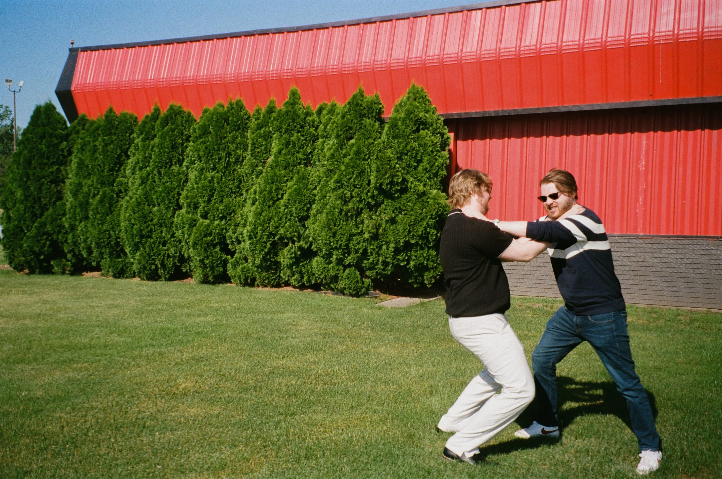 chris noah choke.jpg