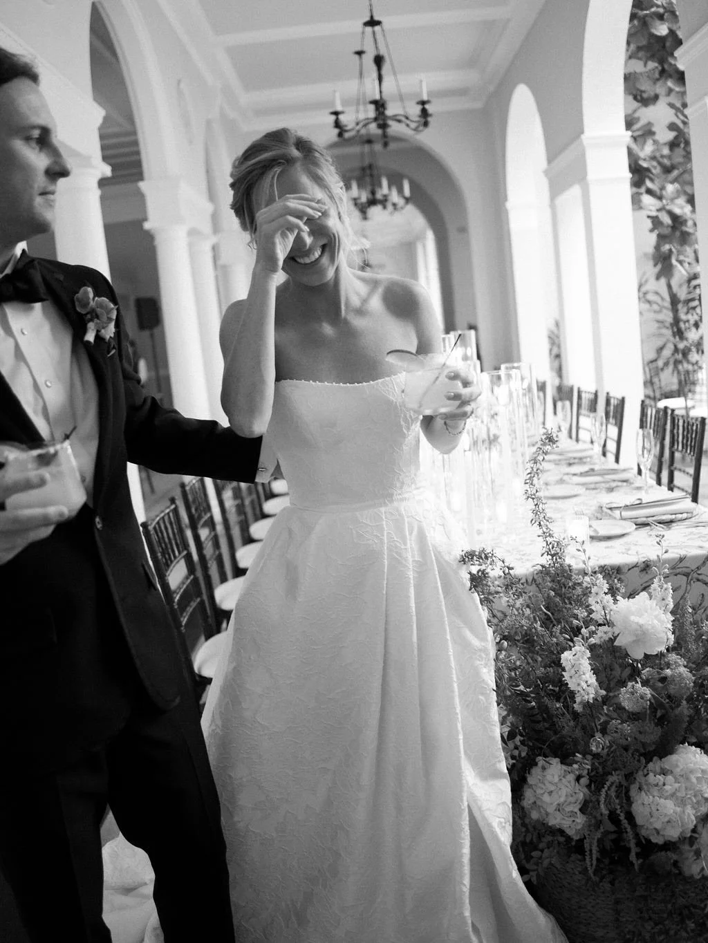 The prettiest moments usually happen between the planned ones. Can&rsquo;t wait to be back here next year and teamed up with @sarahmccloskeyphoto! 

#foxchapelgolfclubwedding #weddinginspiration #pittsburghwedding #weddingplanner