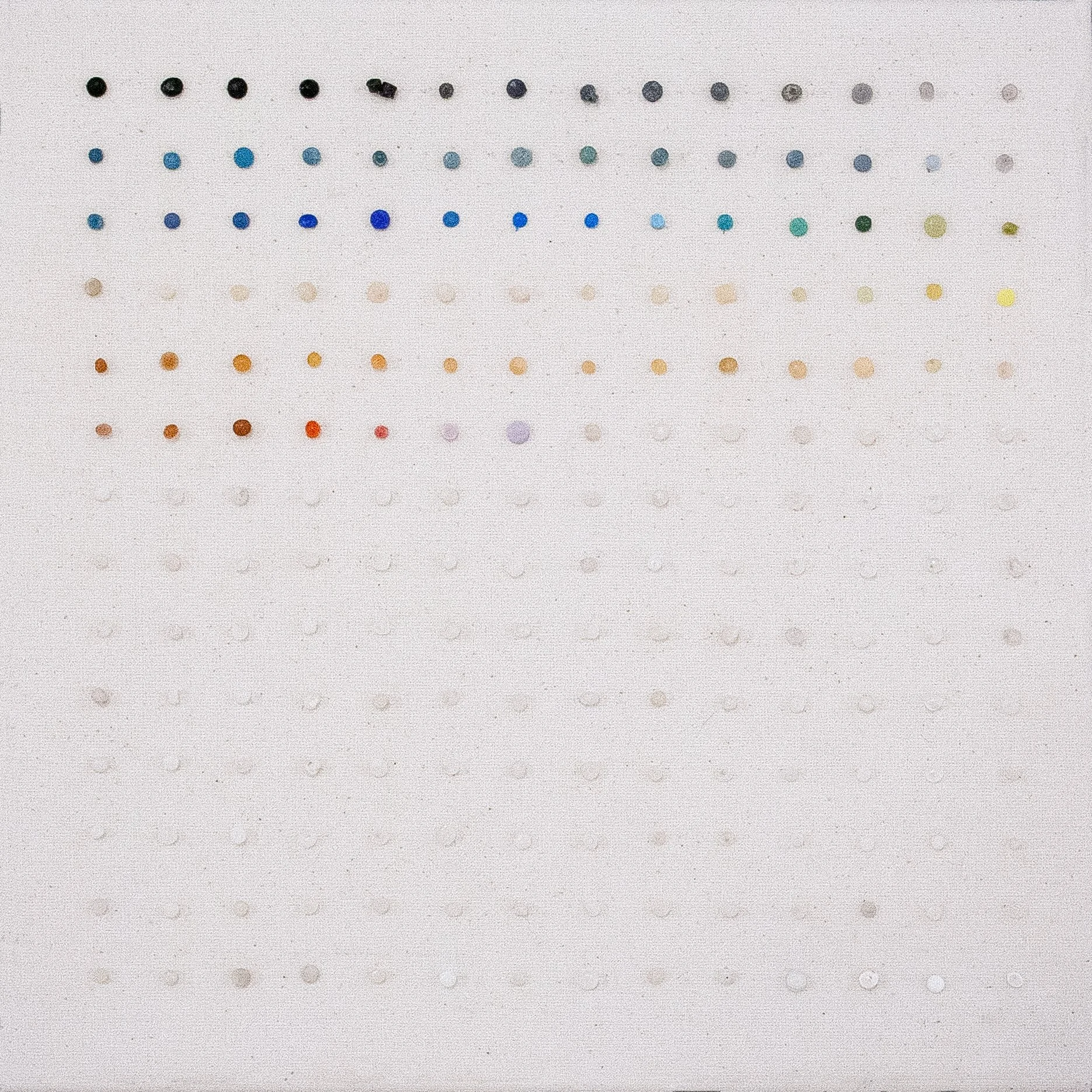 Obra de arte abstracta con diferentes piezas de microplasticos
