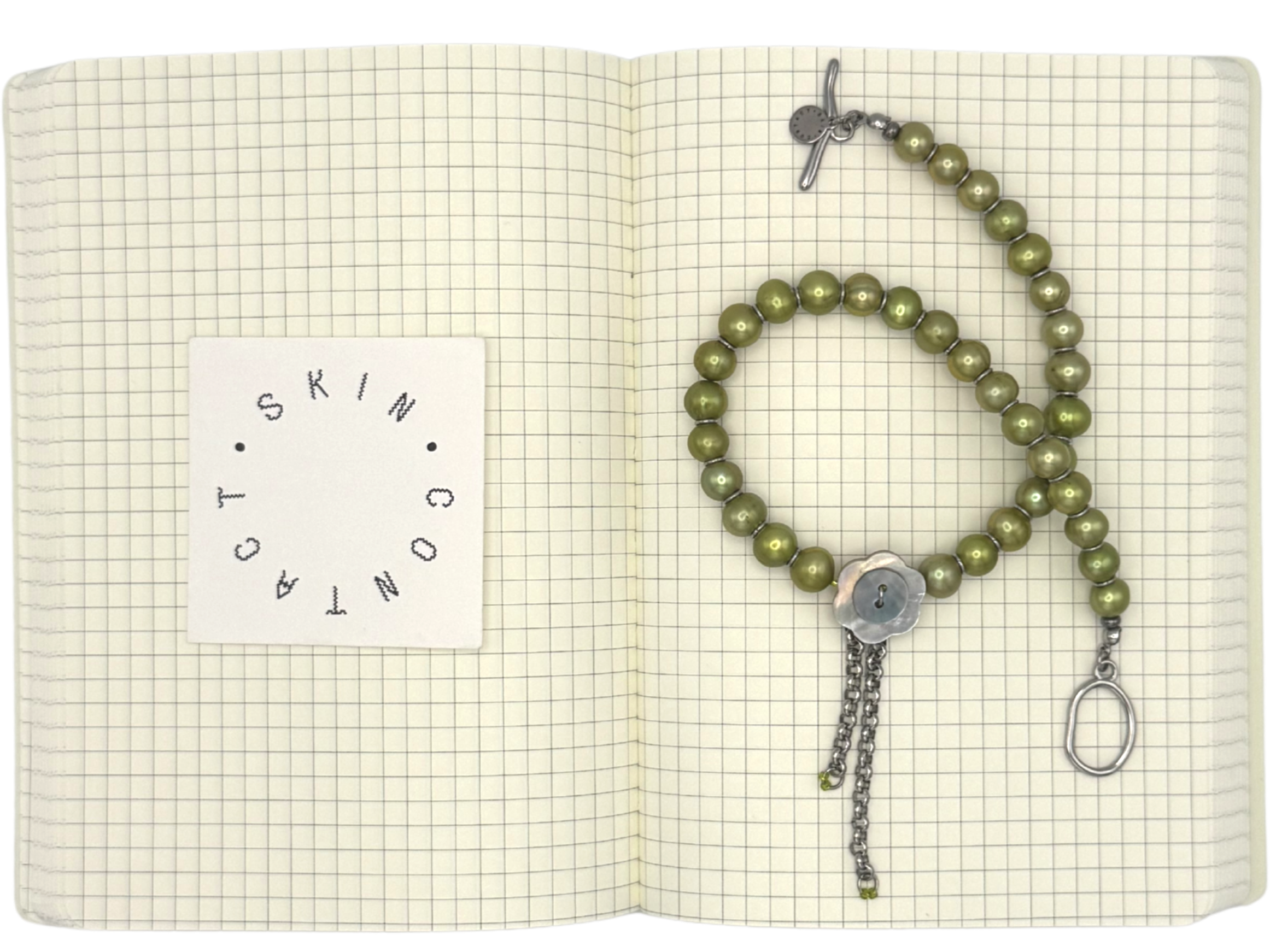 daisy necklace | kiwi
