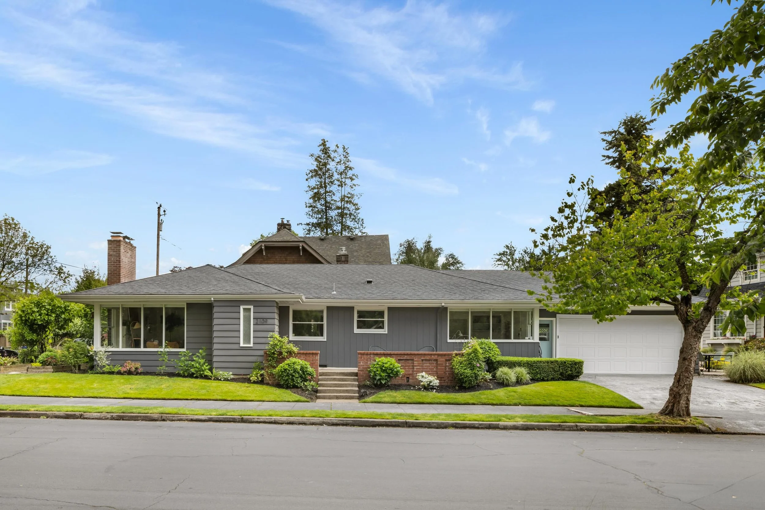 JUST LISTED: a rare single-level mcm ranch in Irvington. dripping in details and drenched in sunlight. it&rsquo;s jaw-dropping from the moment you walk in. every room is generous in size and wrapped in amazing windows. all on one level. an attached d