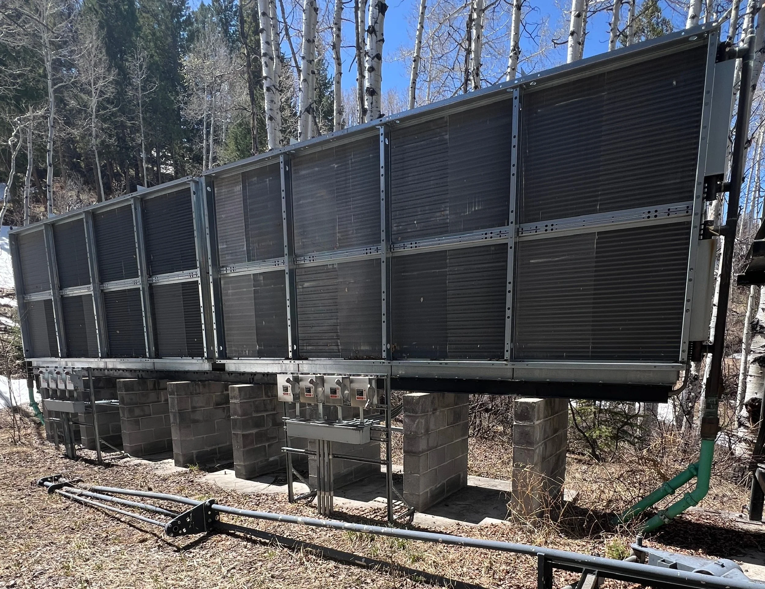 Industrial water cooling system with automated control system.