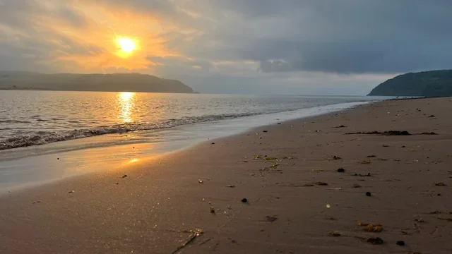 ardersier-beach-sunrise-moray-firth.webp