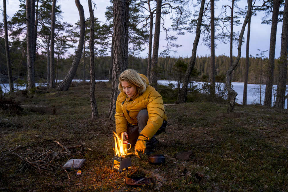 Johanne S. Refseth, kjent som Psykolog med sovepose, bruker naturen som en sentral del av sin formidling om psykologi og psykisk helse.