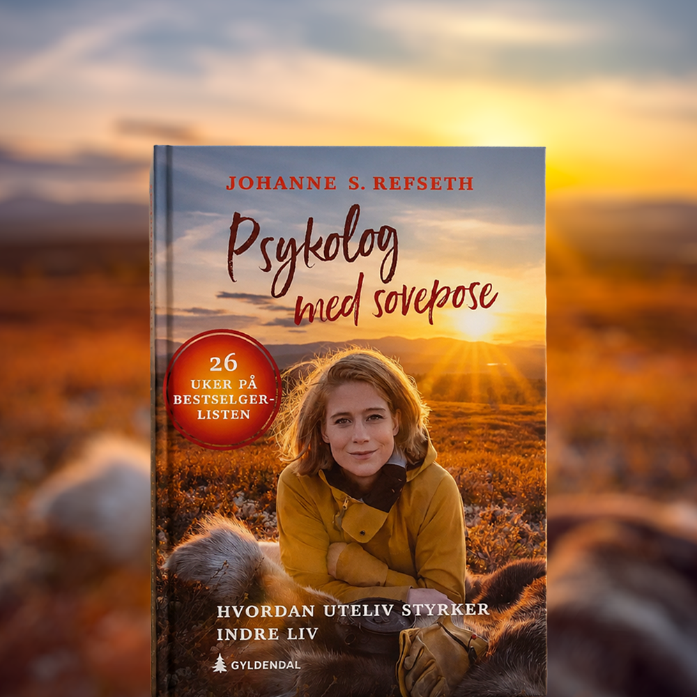 Johanne S. Refseth, psykolog og forfatter, kjent som Psykolog med sovepose. Bestselger om bålkaffe, psykologi og naturens betydning for psykisk helse.