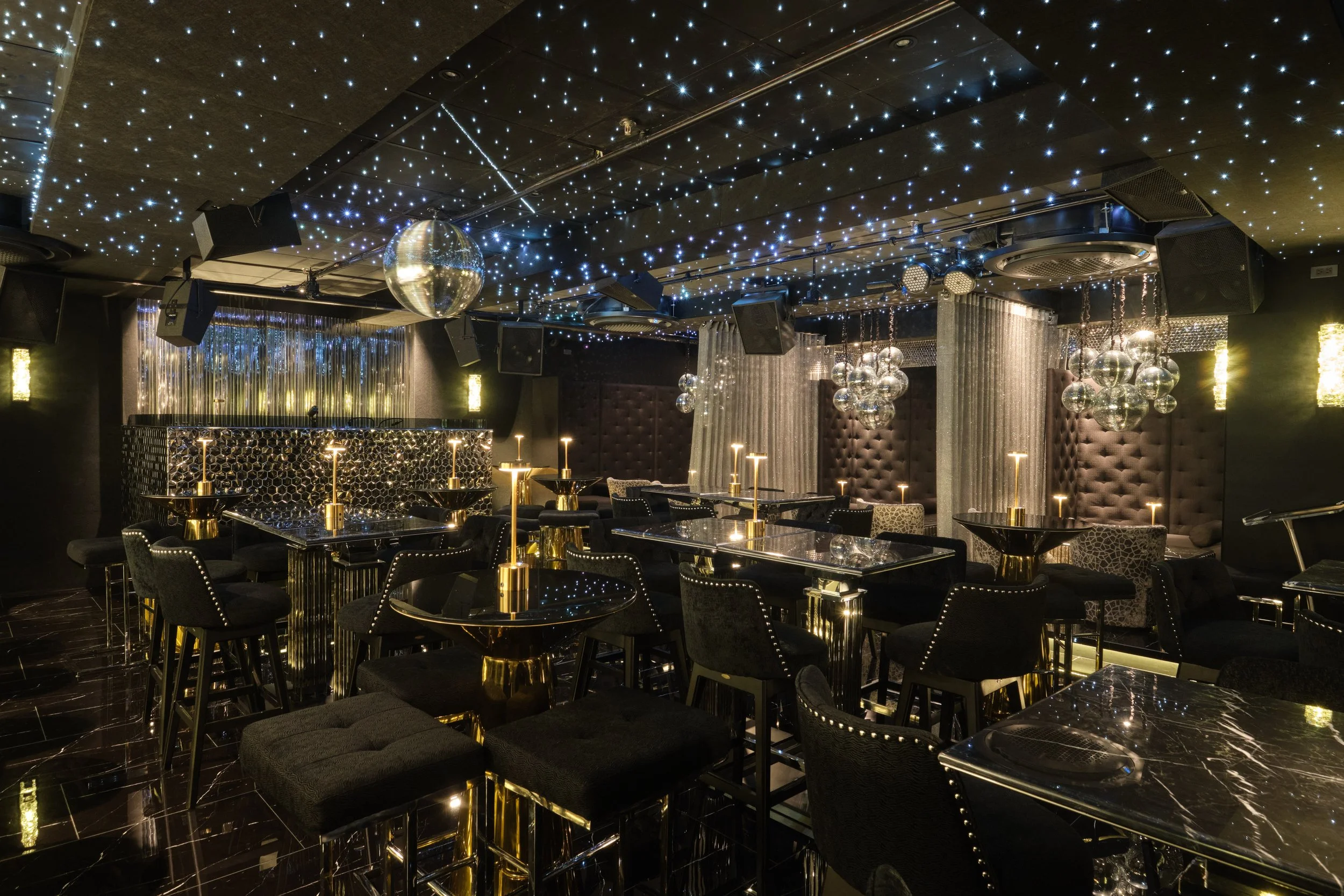 The main room at Stardust