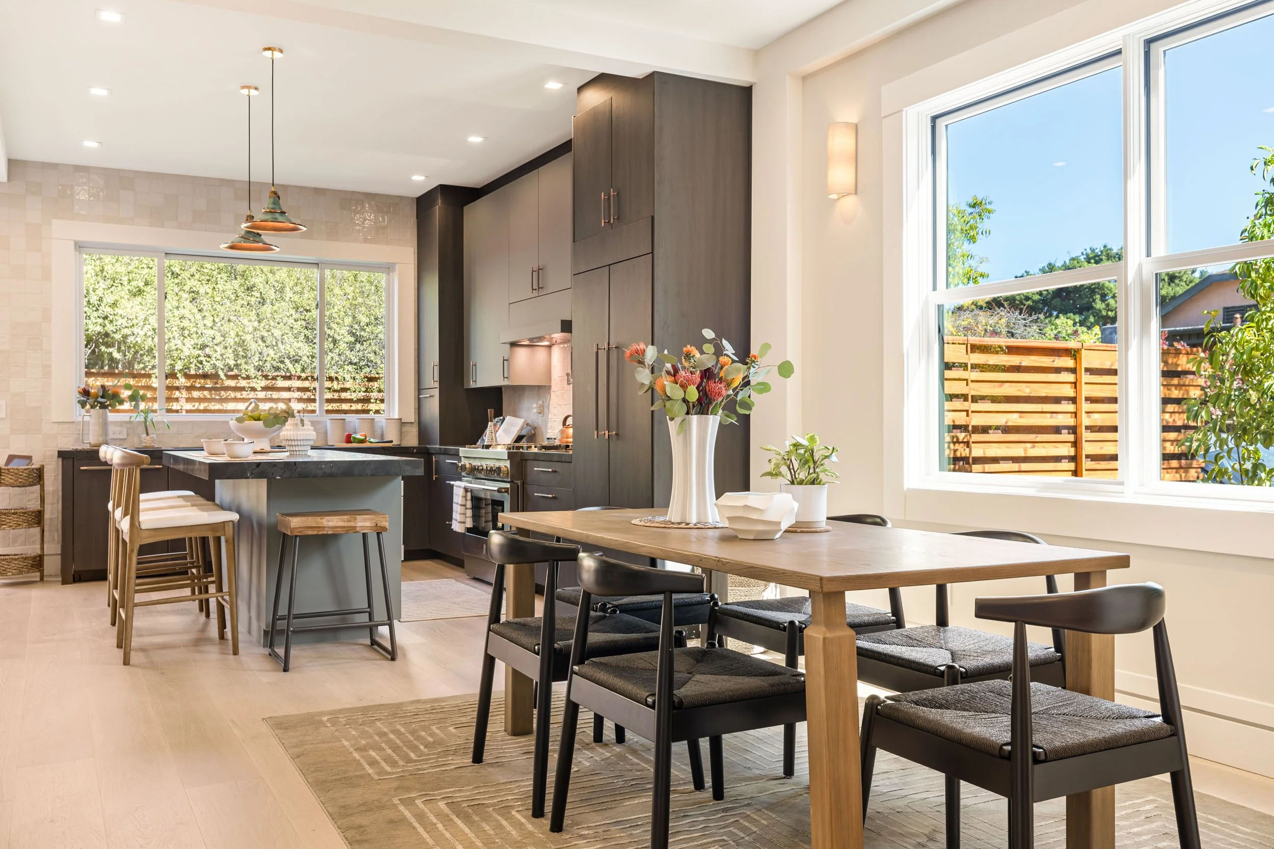 2619 Mathew St 06 small.jpg