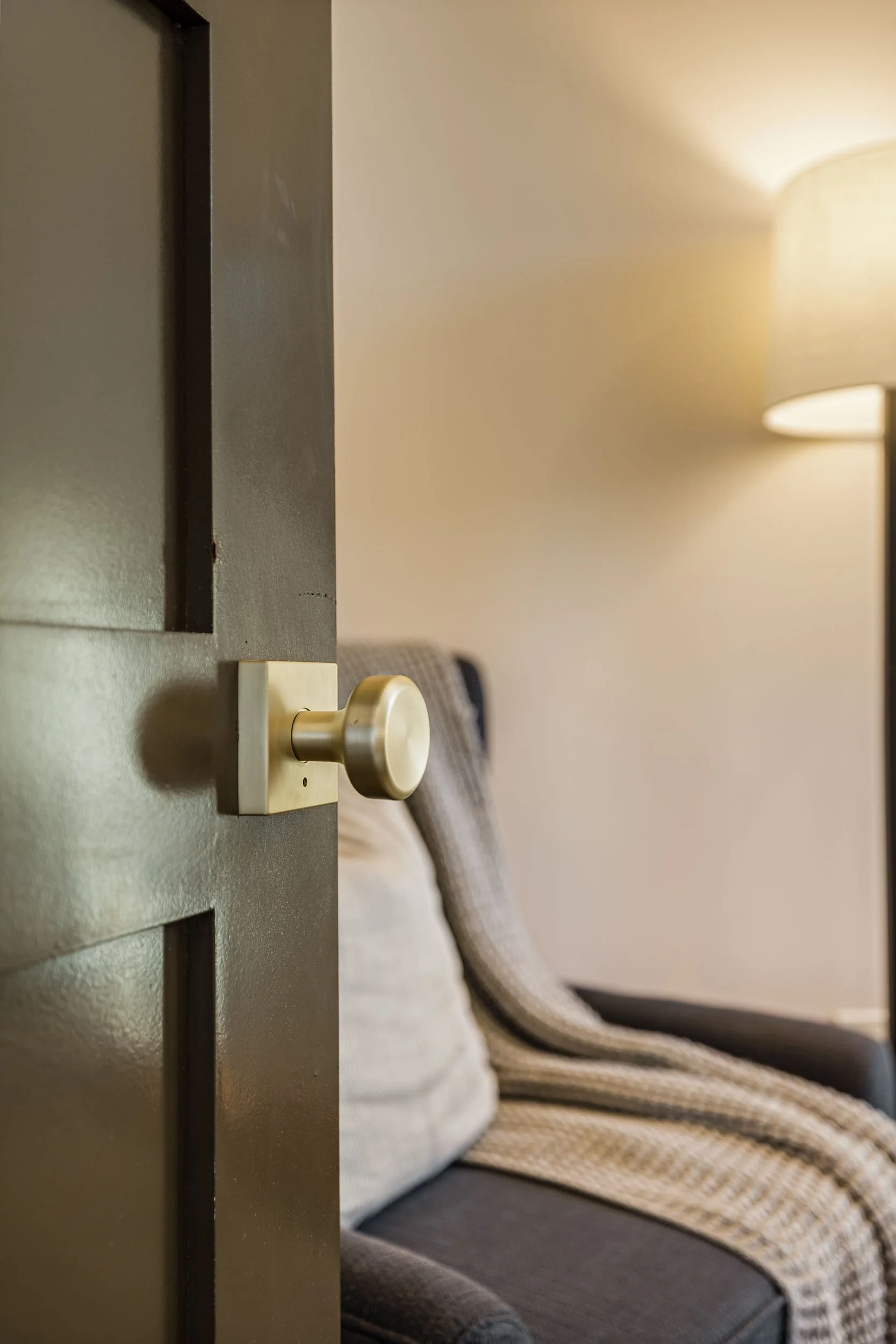 479 42nd St 25 small.jpg