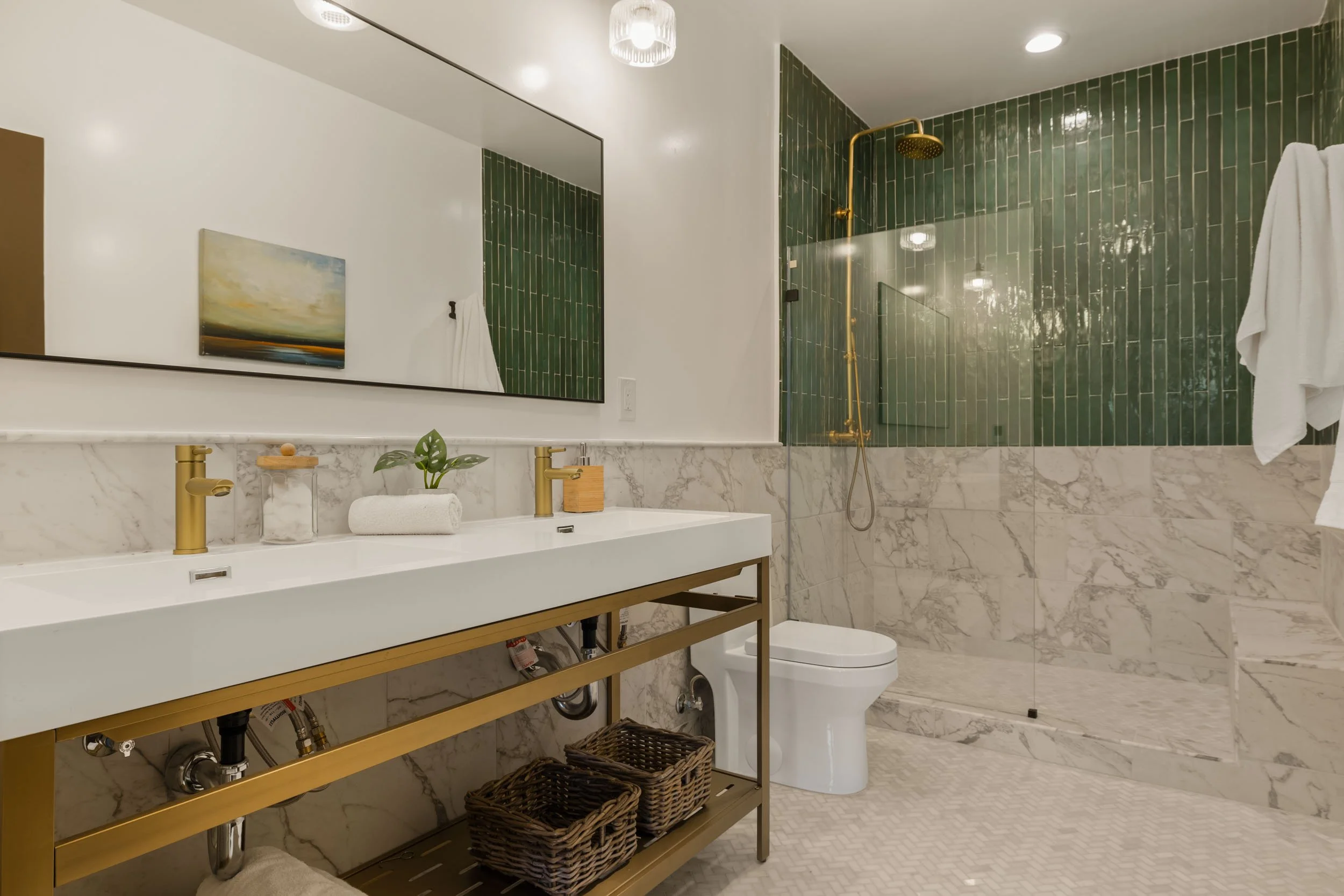 479 42nd St 37 small.jpg