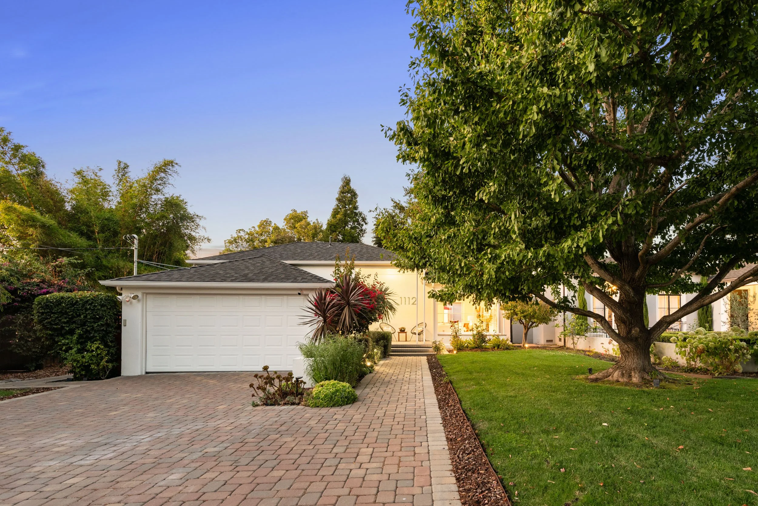 1112 Glen Drive 36 small.jpg
