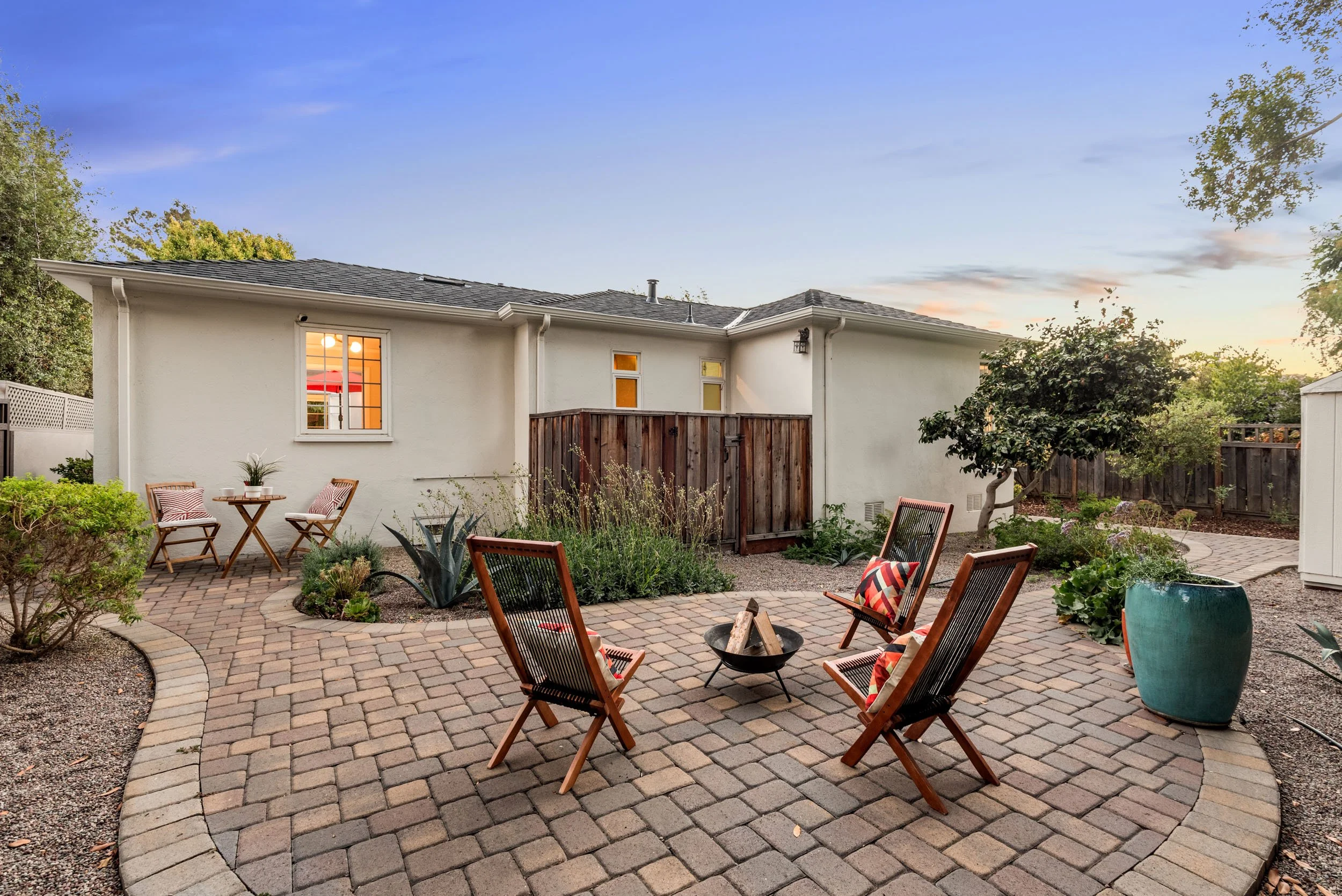 1112 Glen Drive 44 small.jpg